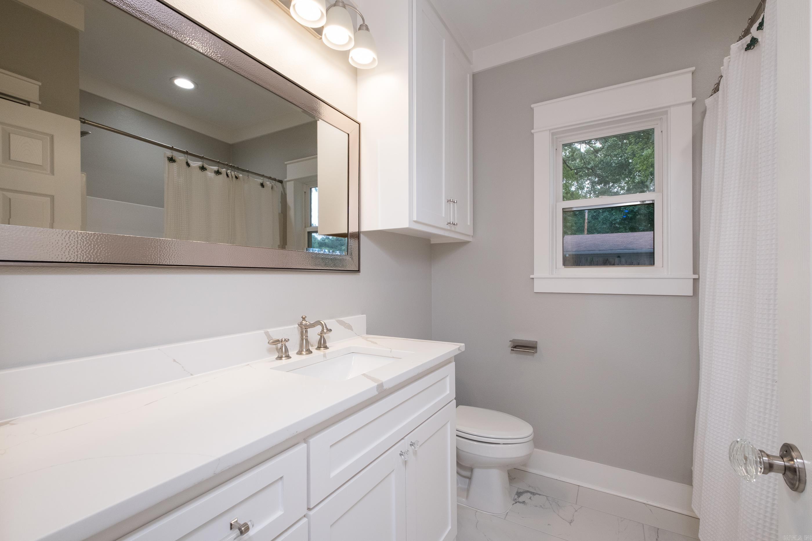11316  Barrett  Roland, AR