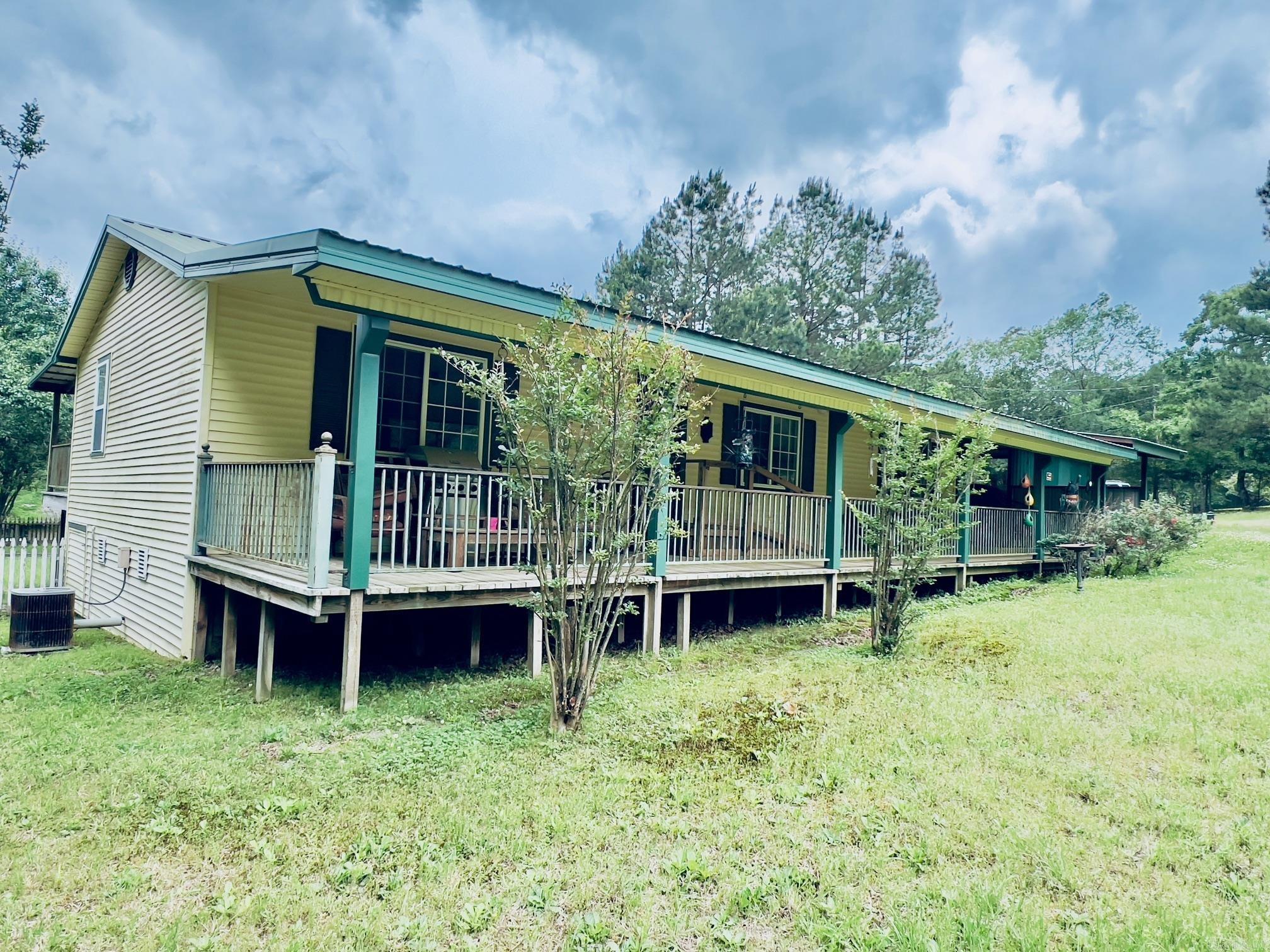 1702  Carolina Drive  Mena, AR