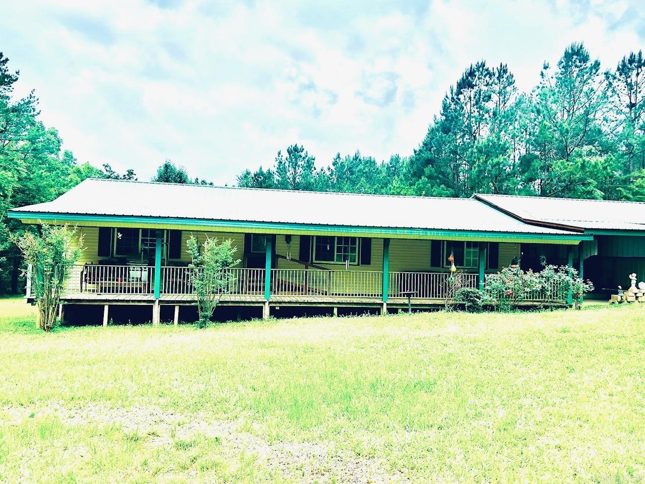 1702  Carolina Drive  Mena, AR