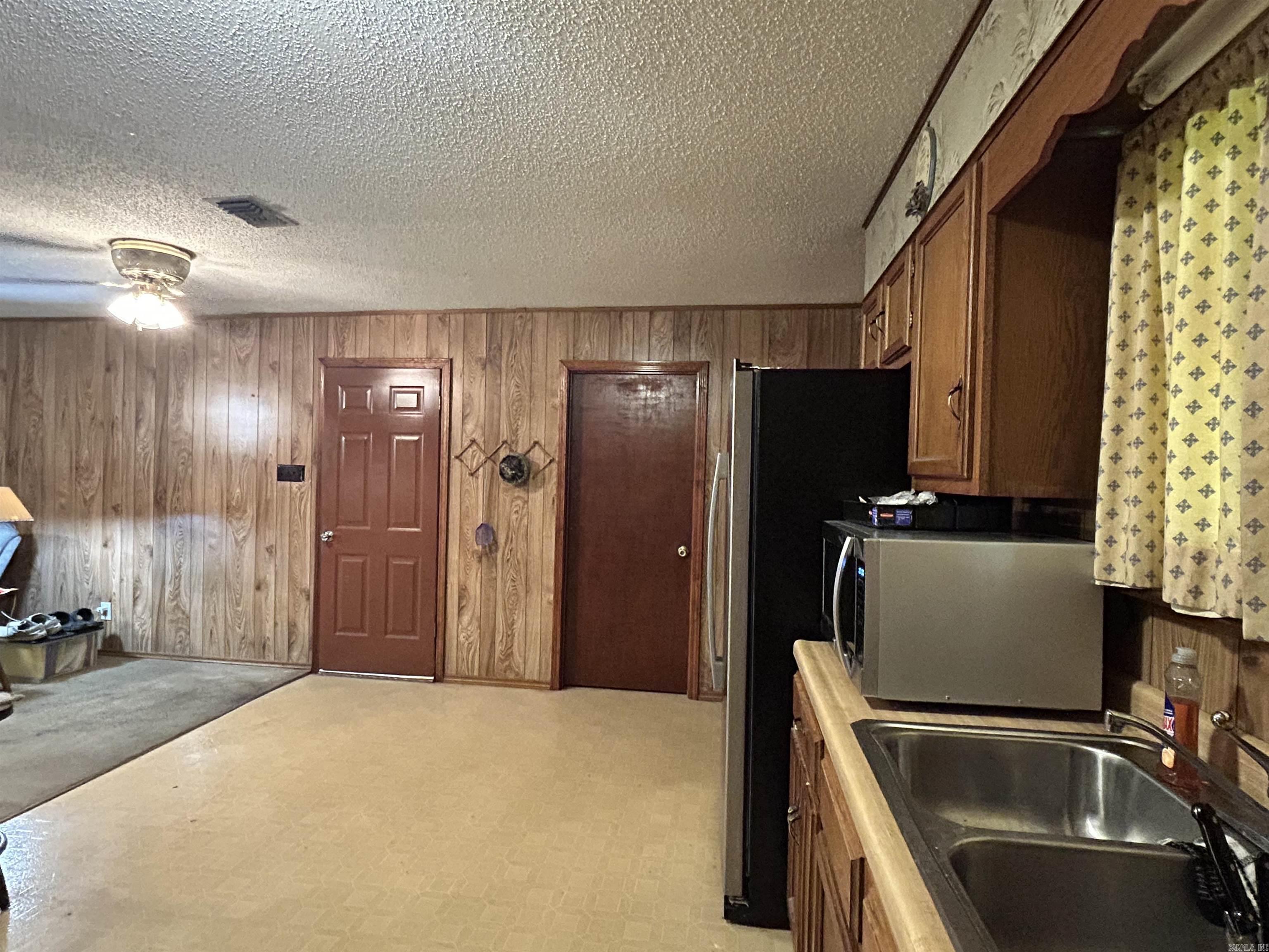 8703  Faulkner Lake  North Little Rock, AR