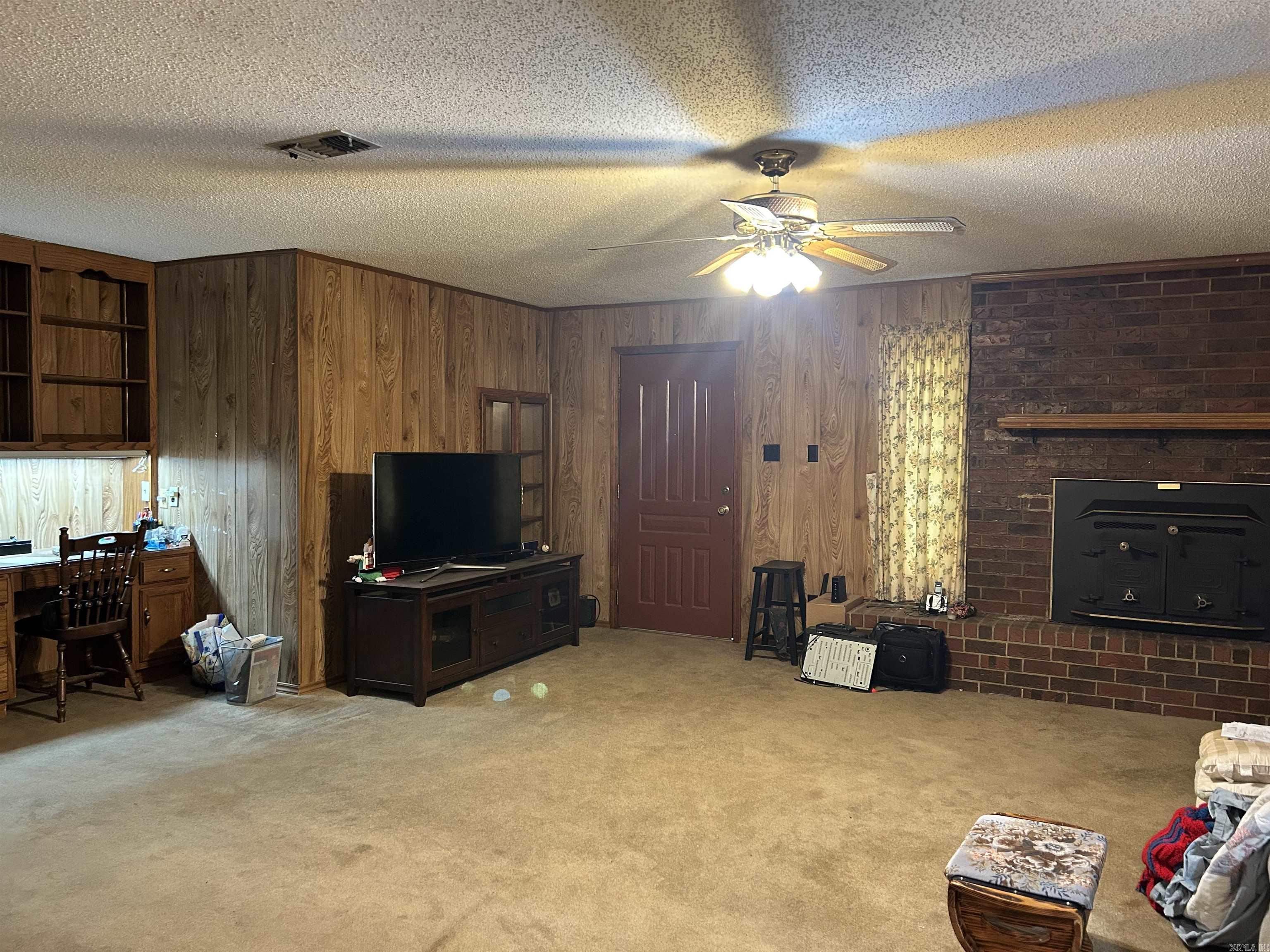 8703  Faulkner Lake  North Little Rock, AR