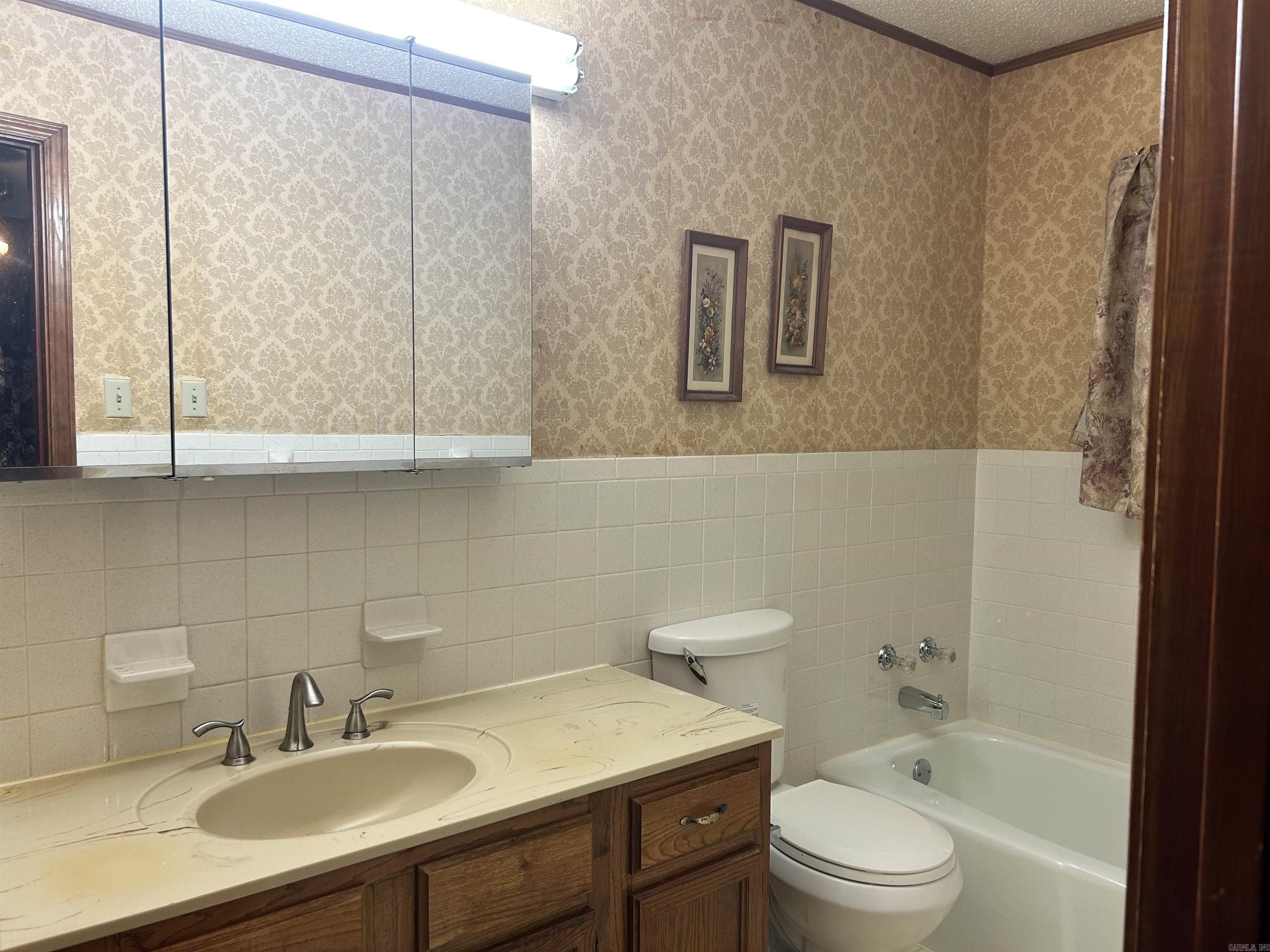 8703  Faulkner Lake  North Little Rock, AR