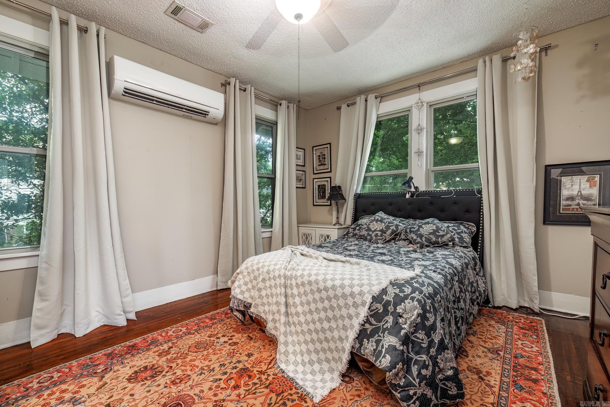 321  Hazel  Hot Springs, AR