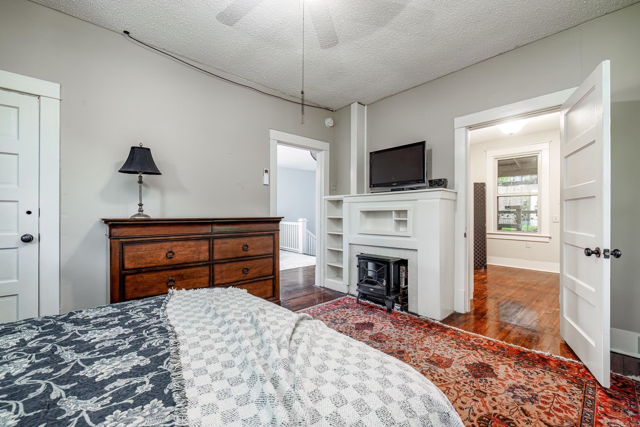 321  Hazel  Hot Springs, AR