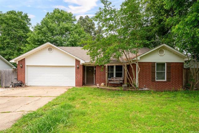 306  Ray  Cabot, AR