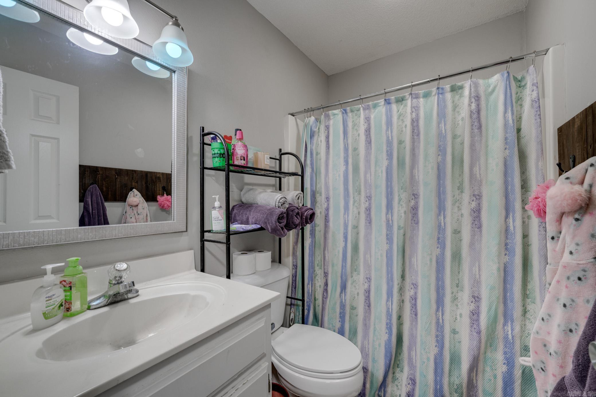 306  Ray  Cabot, AR