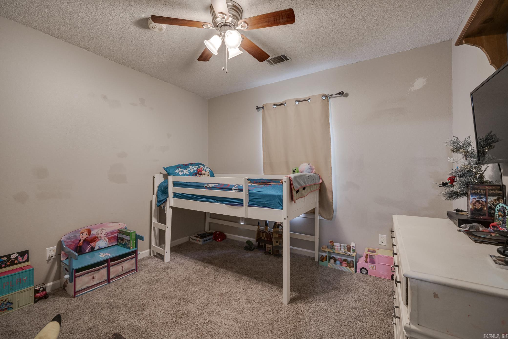306  Ray  Cabot, AR