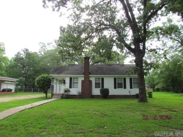 909  Pine  Crossett, AR