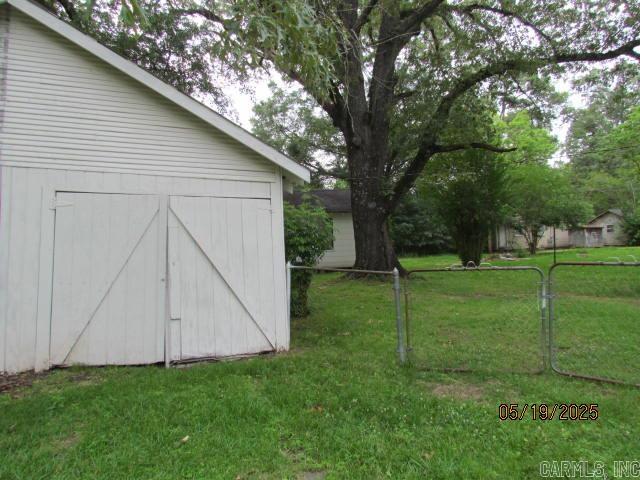 909  Pine  Crossett, AR