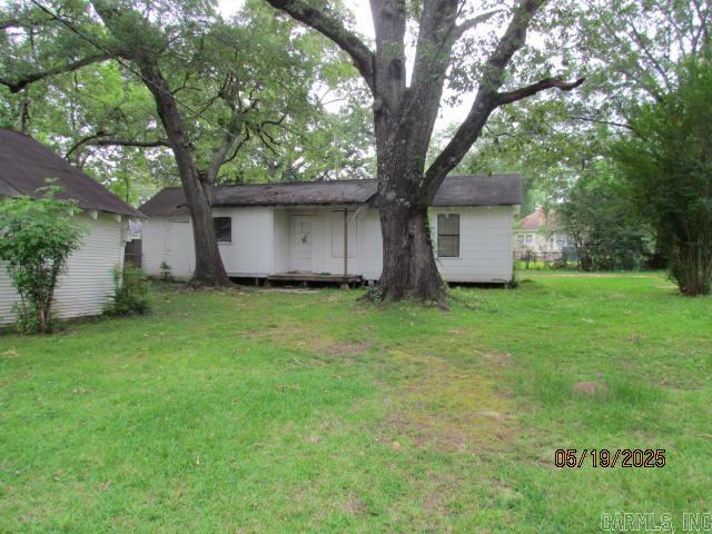 909  Pine  Crossett, AR