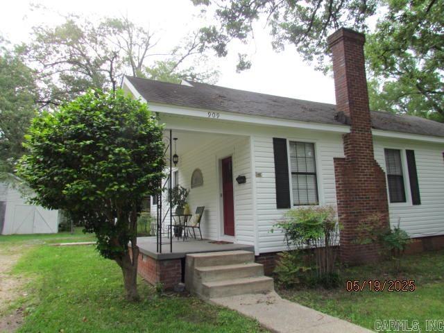 909  Pine  Crossett, AR