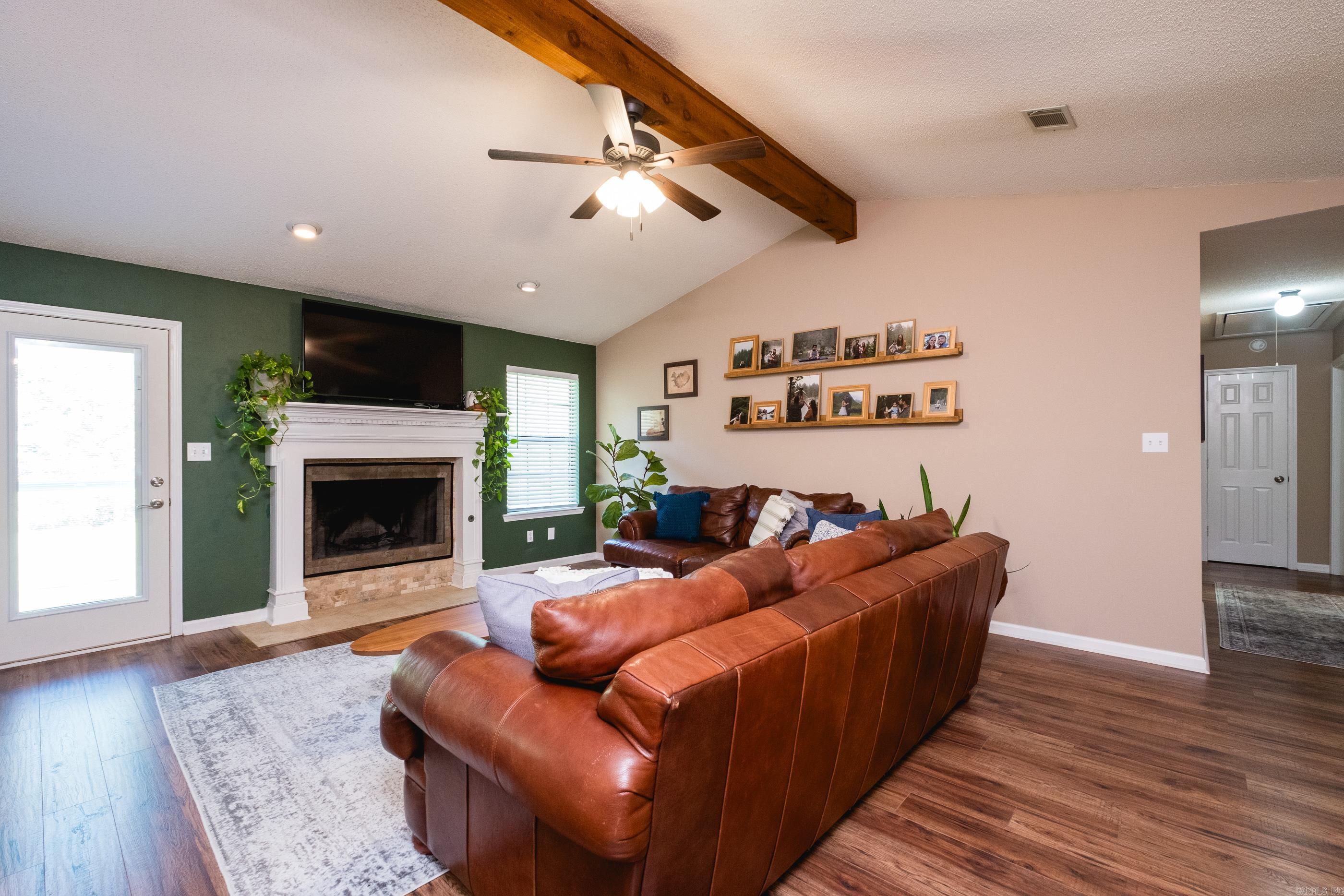 2418  Hickorynut  Little Rock, AR