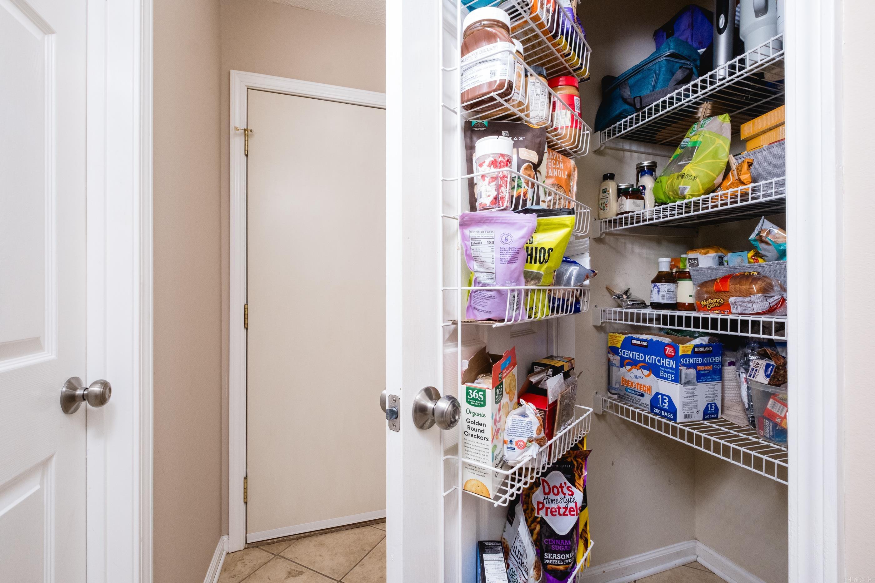 2418  Hickorynut  Little Rock, AR