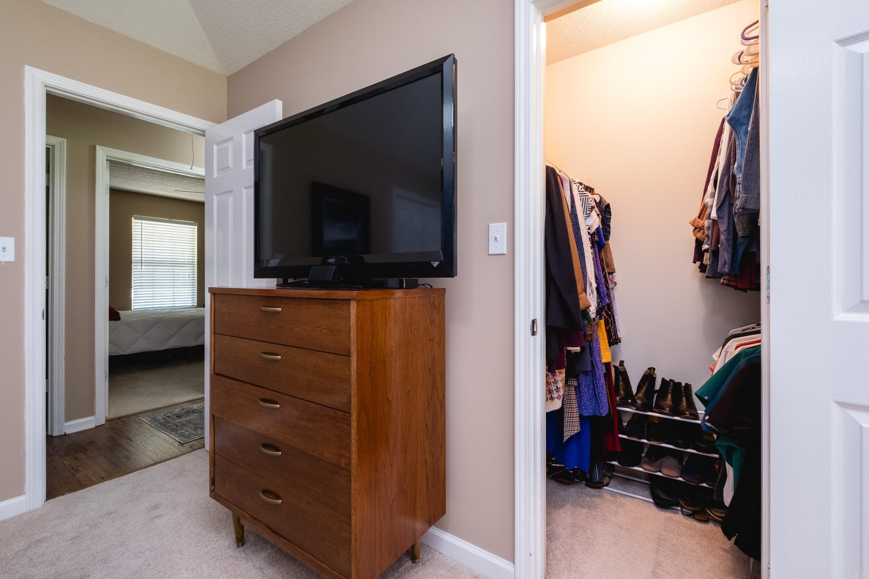 2418  Hickorynut  Little Rock, AR