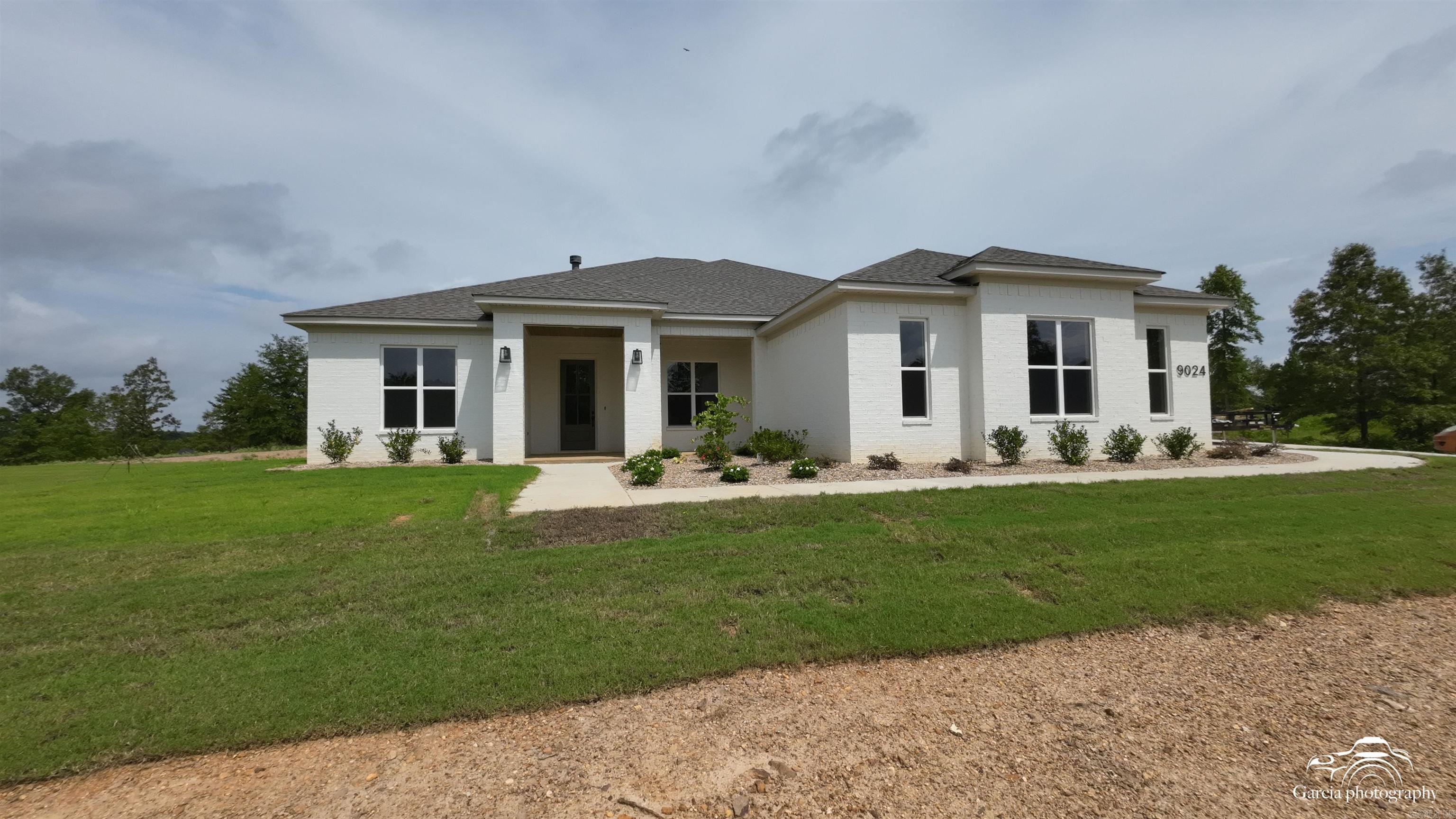 9024 Creekview