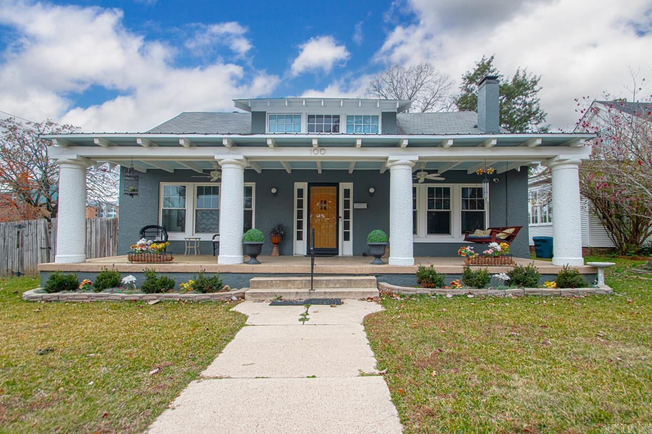 100  Colonial  Little Rock, AR