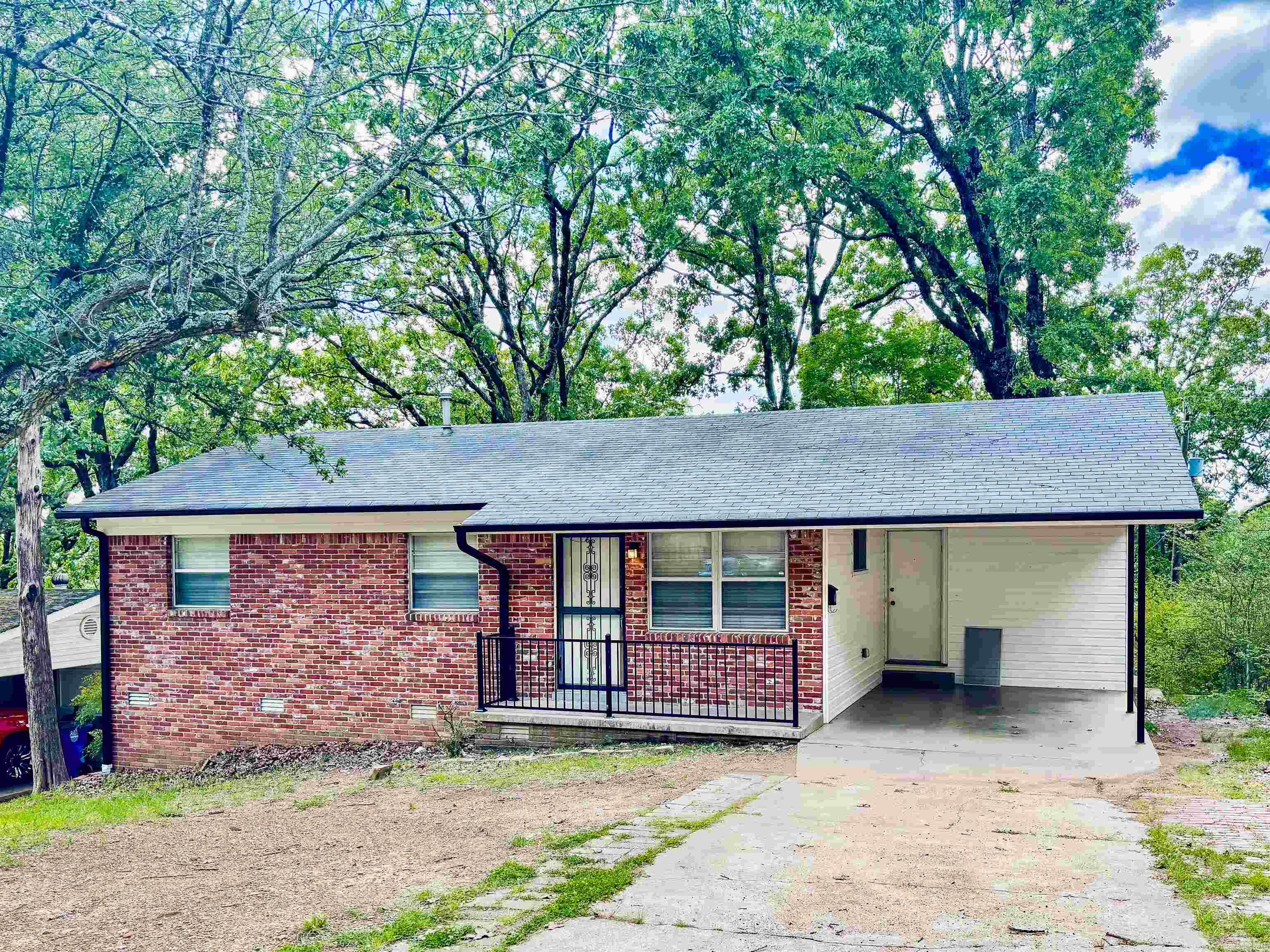 704 W 56th Street  North Little Rock, AR