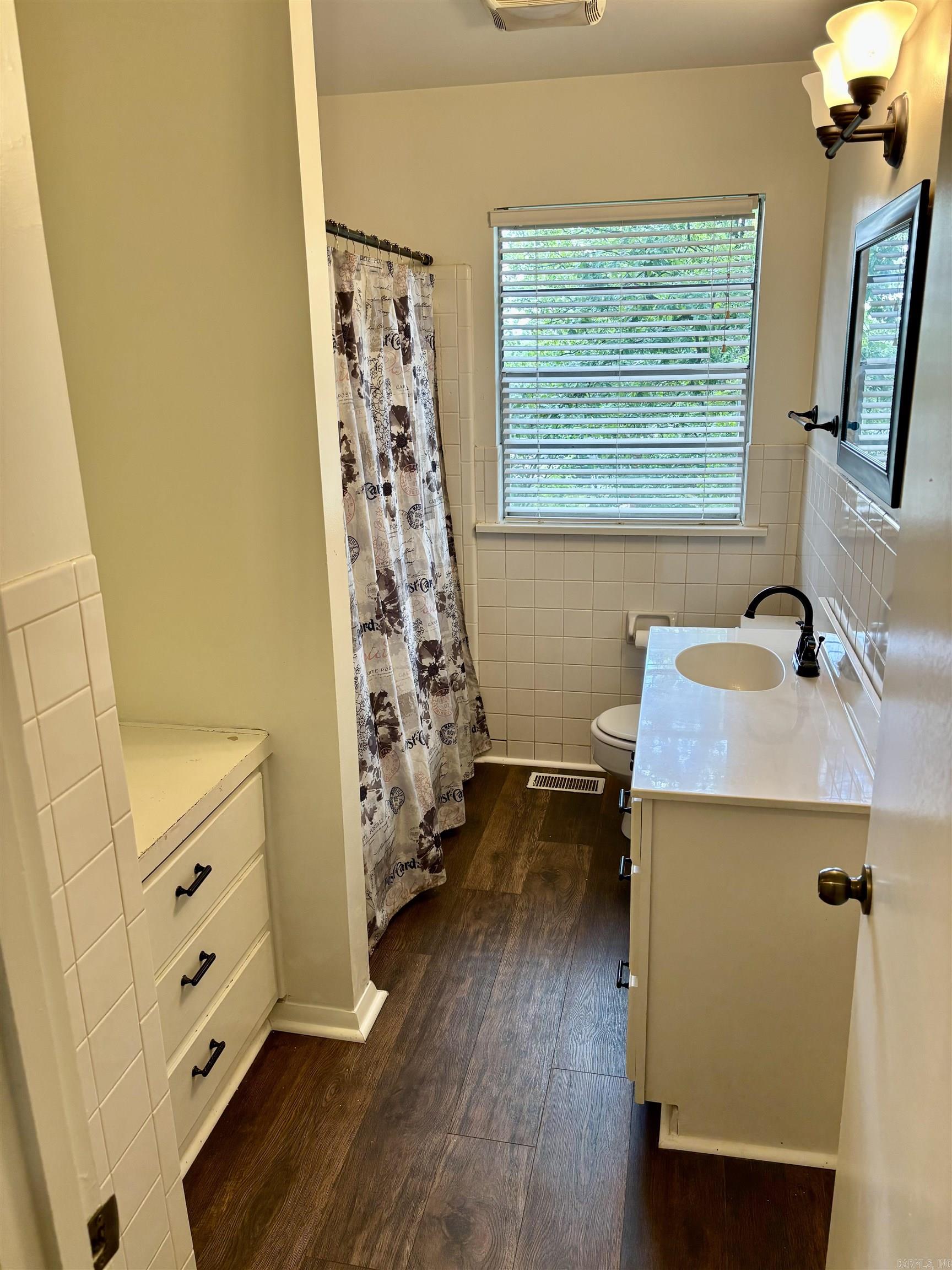 704 W 56th Street  North Little Rock, AR