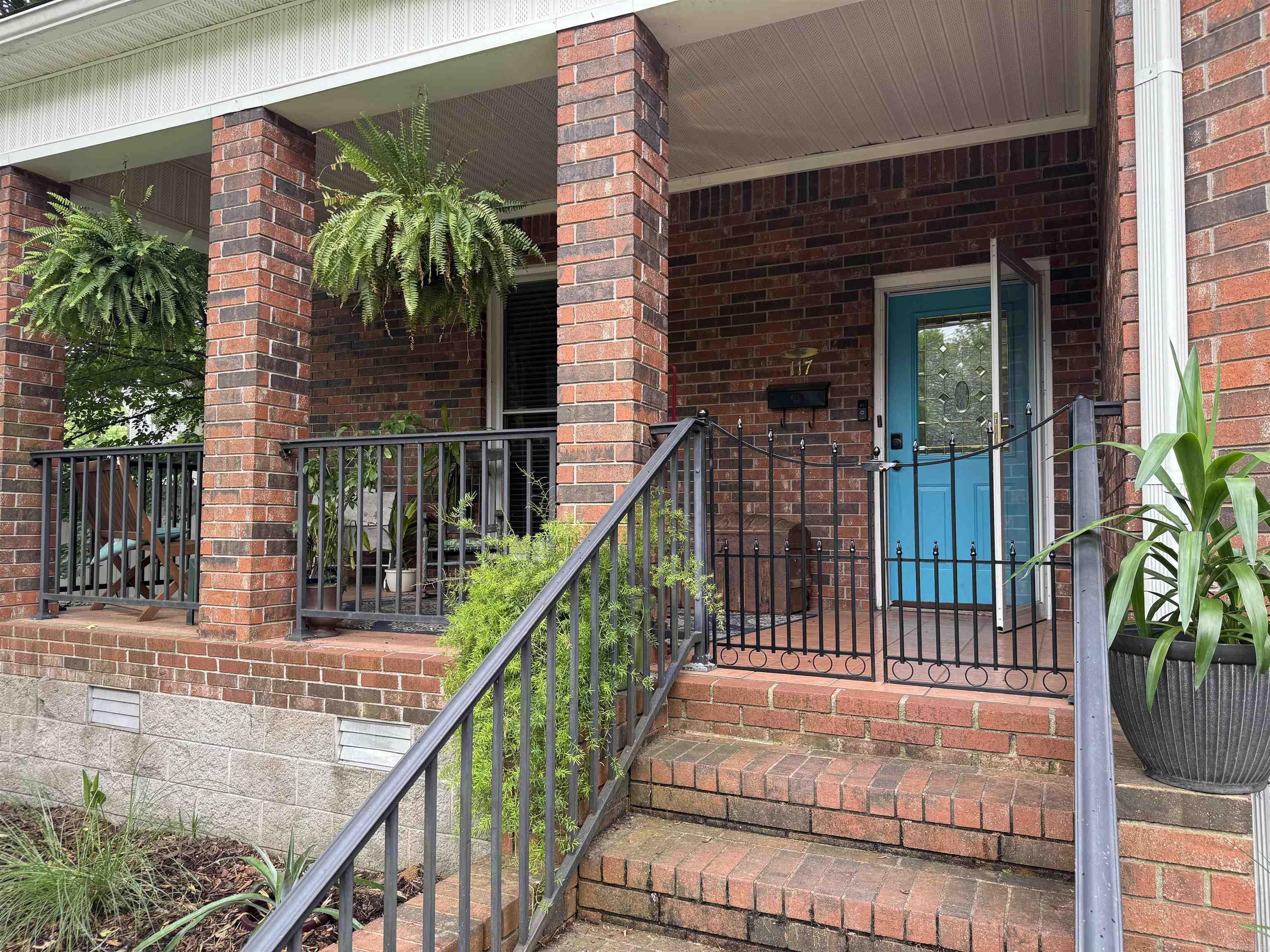 117  Rose  Hot Springs, AR