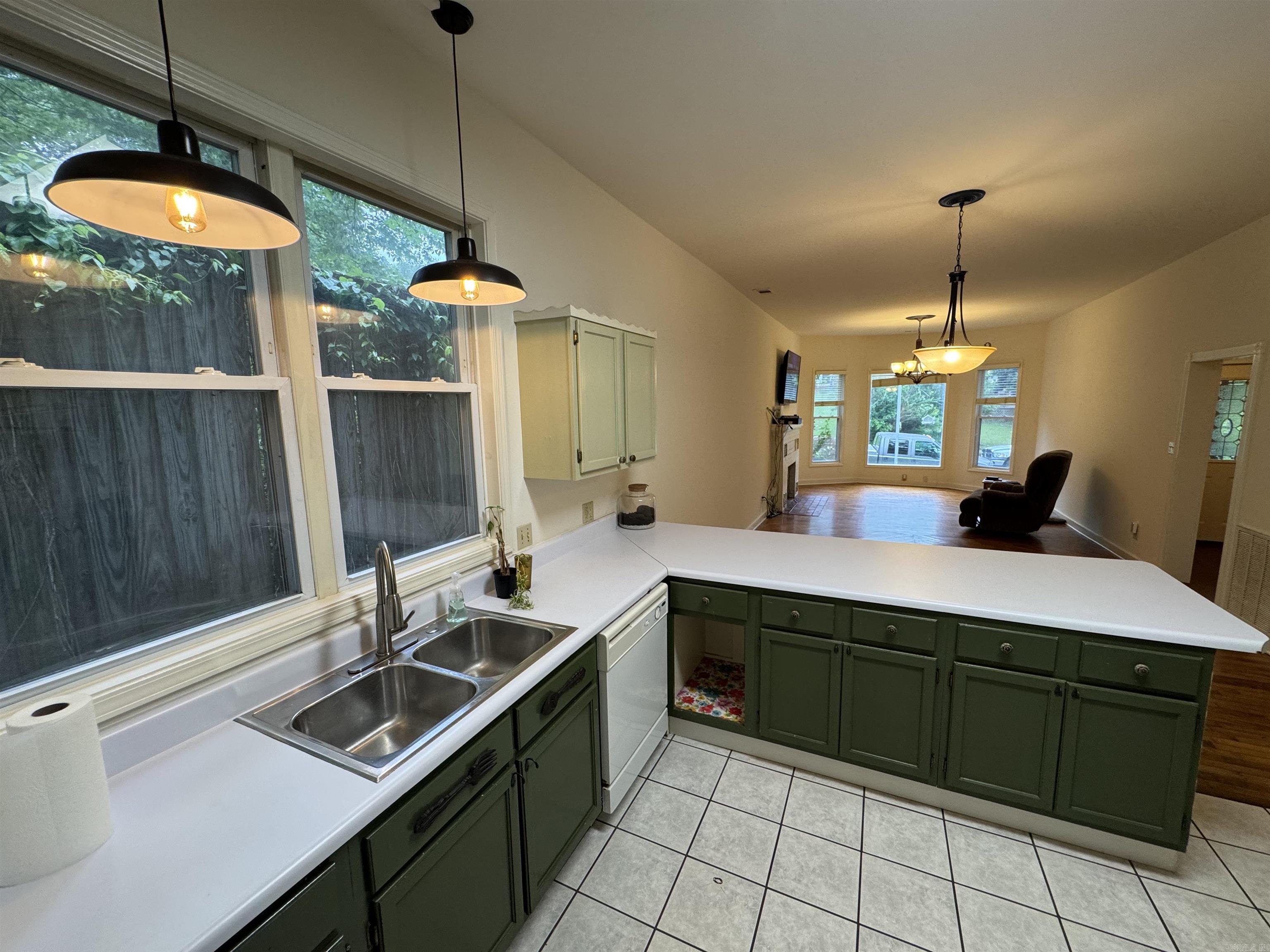 117  Rose  Hot Springs, AR