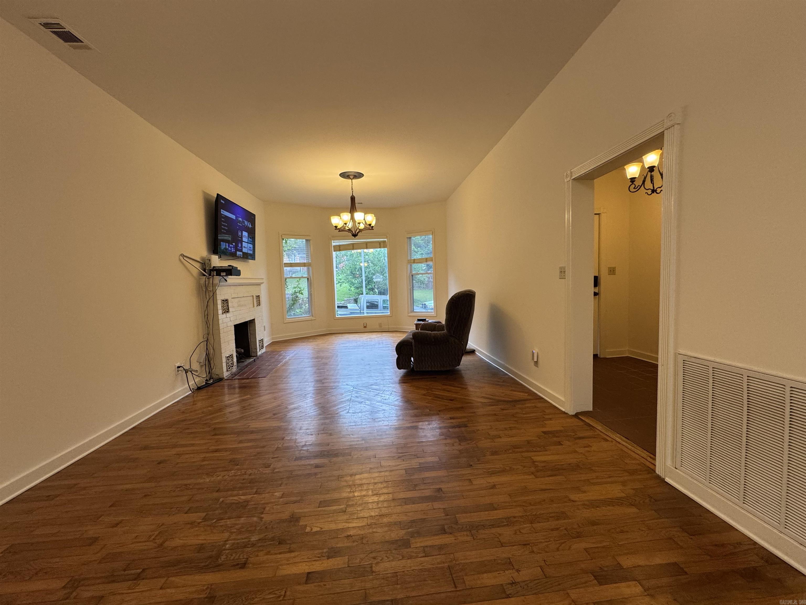 117  Rose  Hot Springs, AR