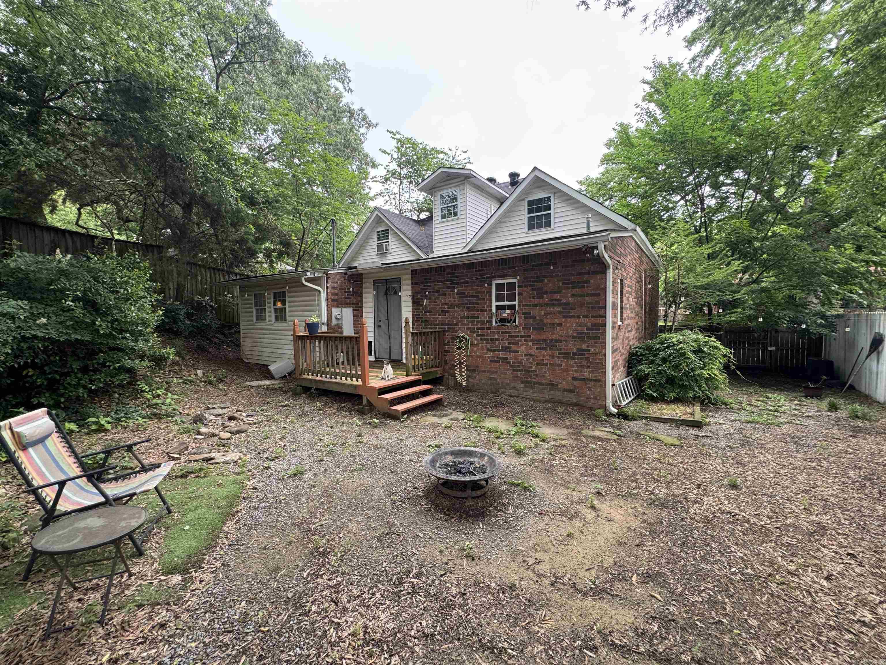 117  Rose  Hot Springs, AR