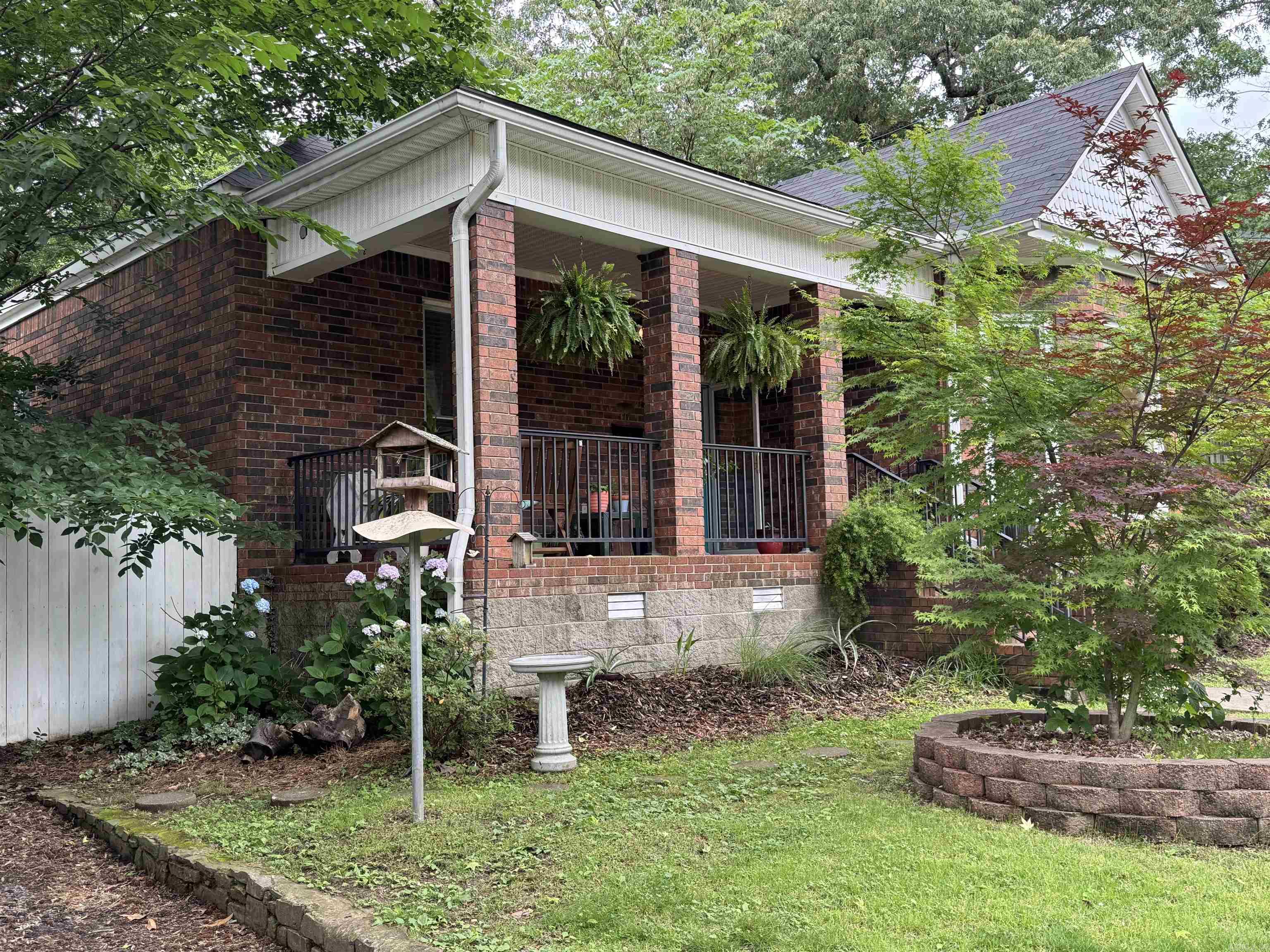 117  Rose  Hot Springs, AR