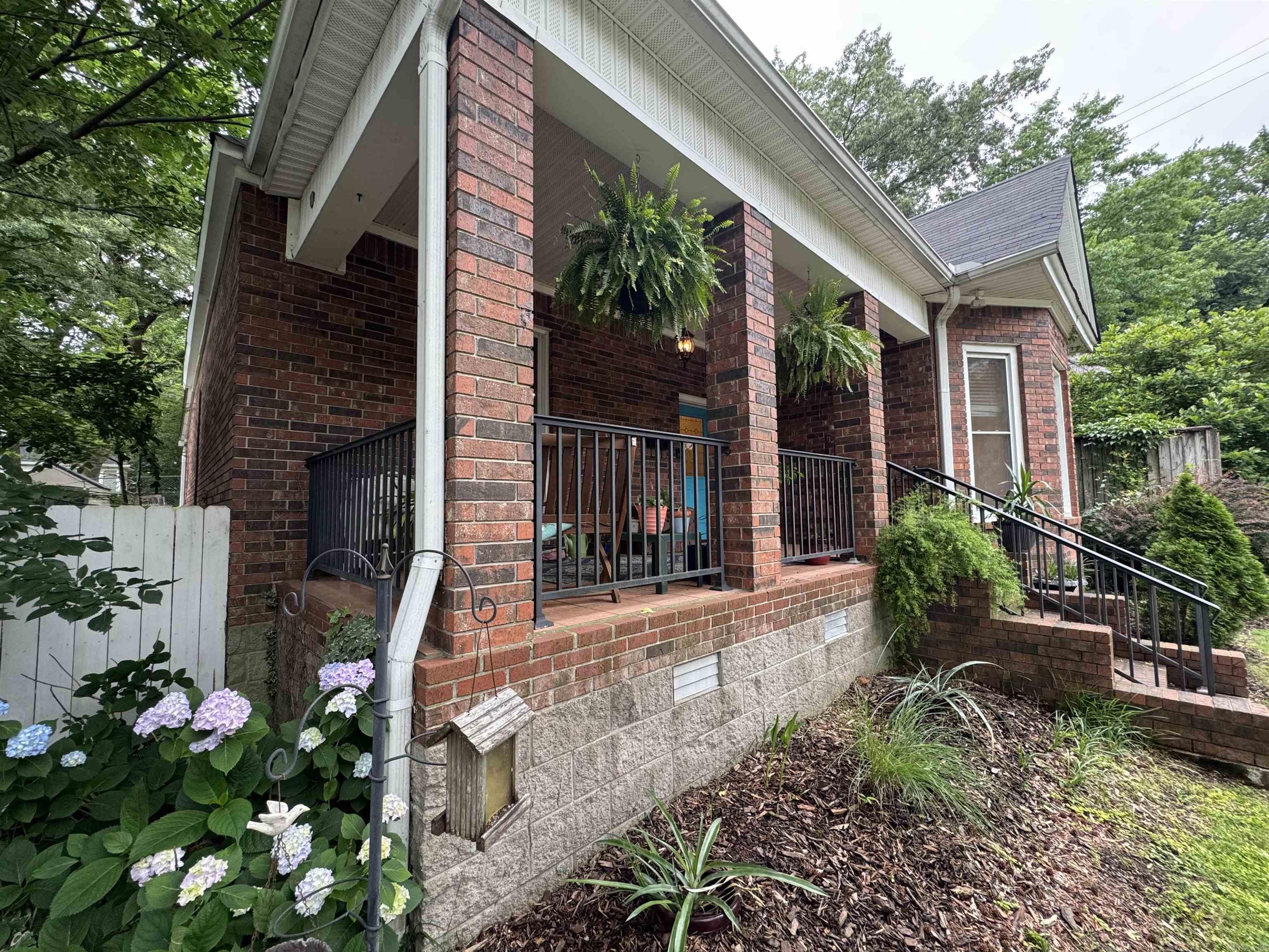 117  Rose  Hot Springs, AR