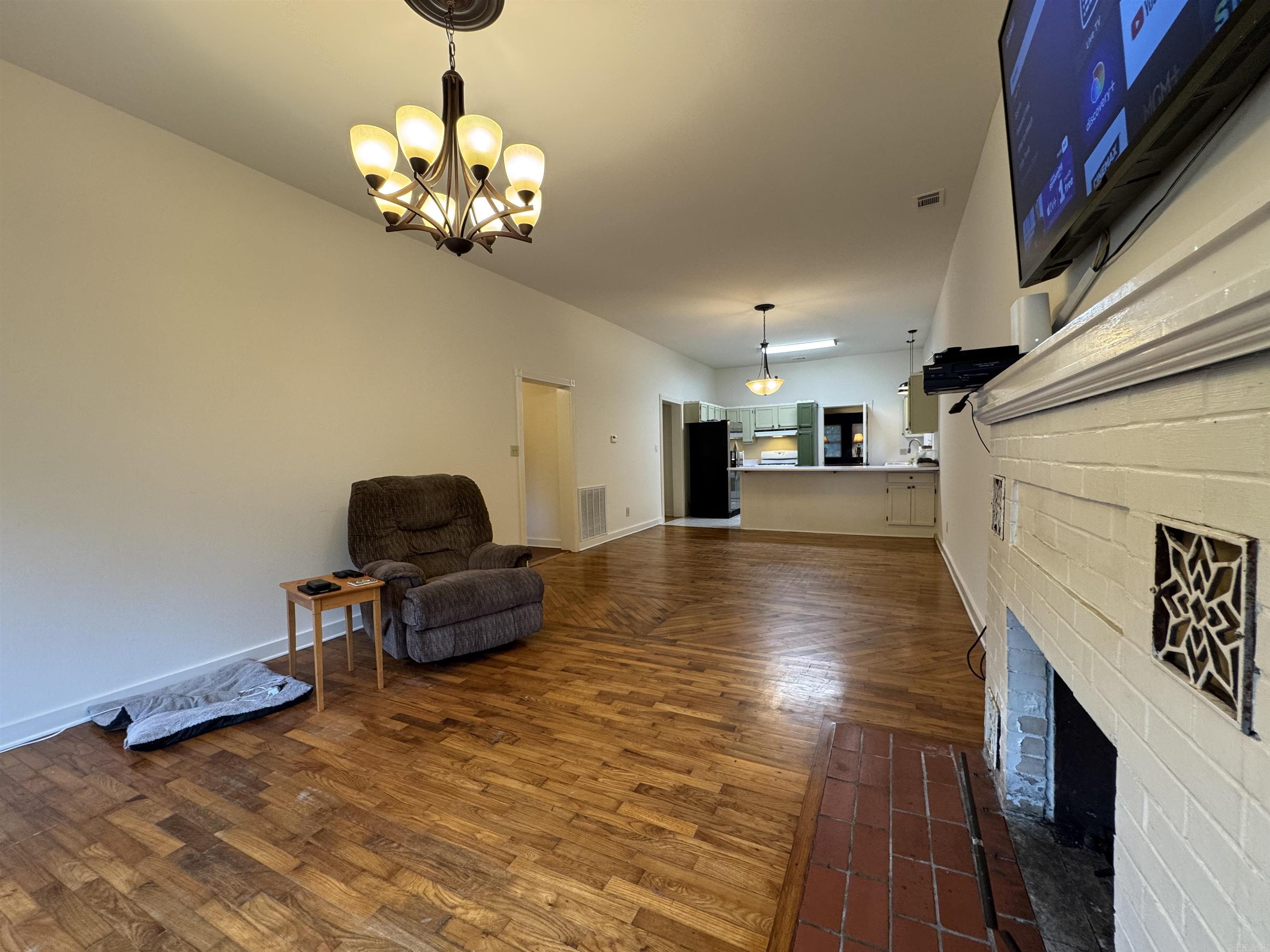 117  Rose  Hot Springs, AR