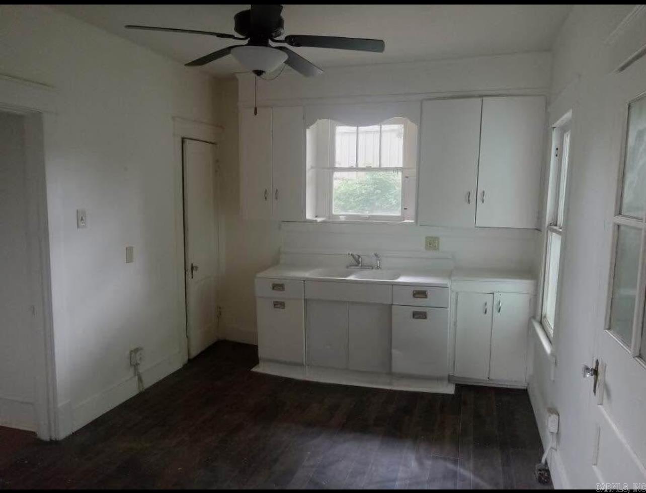 1700  Moss  North Little Rock, AR