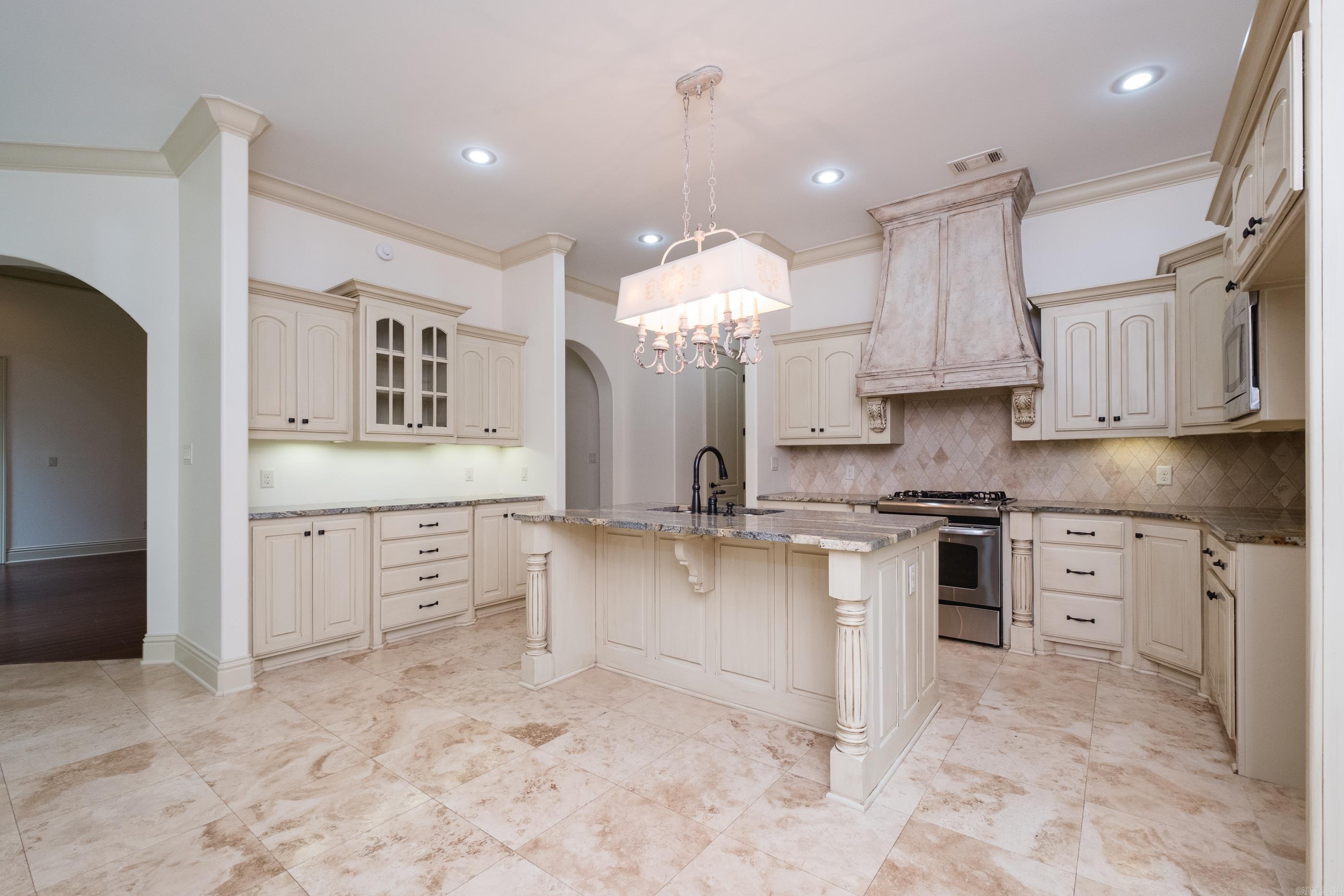 28  Talmont Place  Little Rock, AR