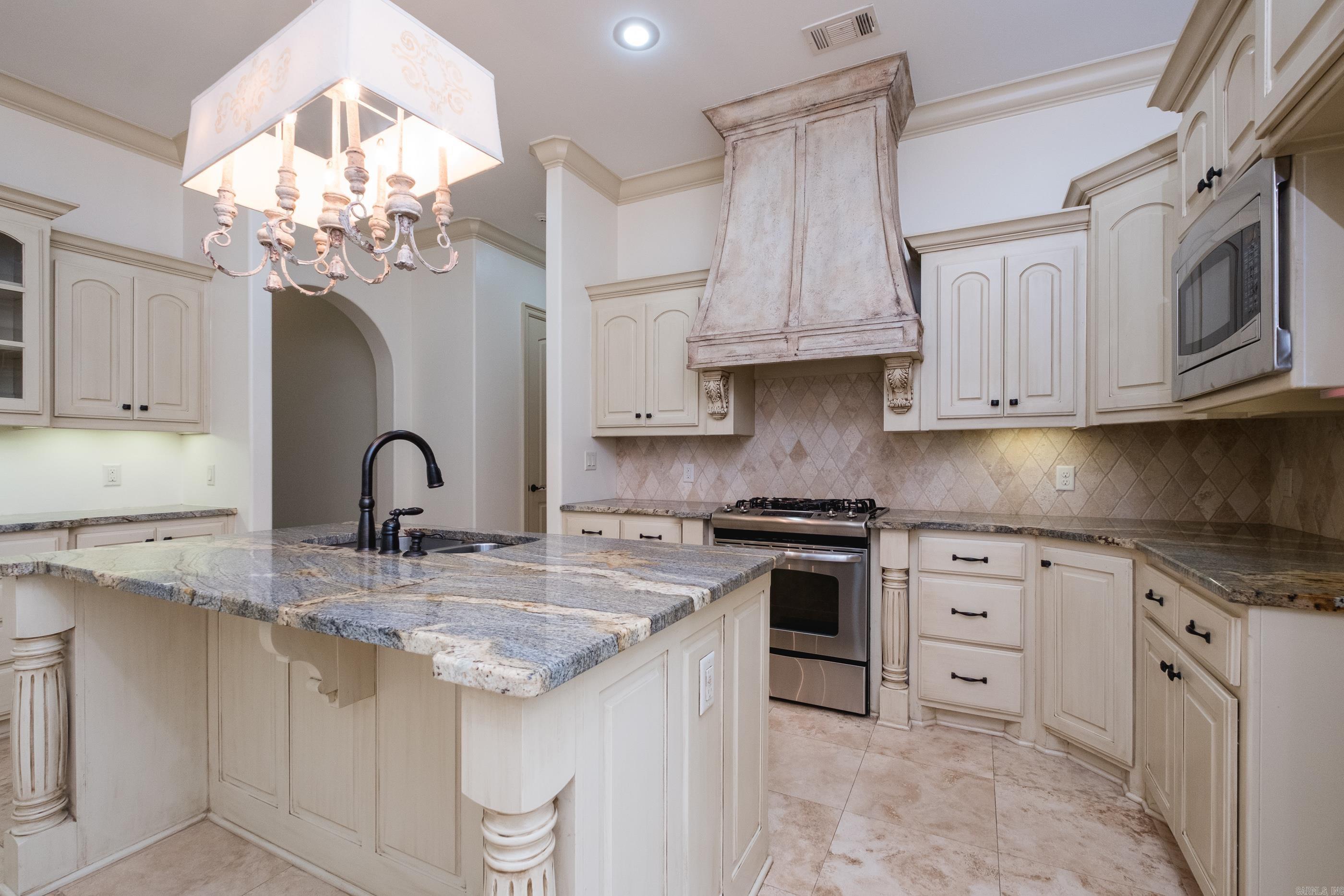 28  Talmont Place  Little Rock, AR