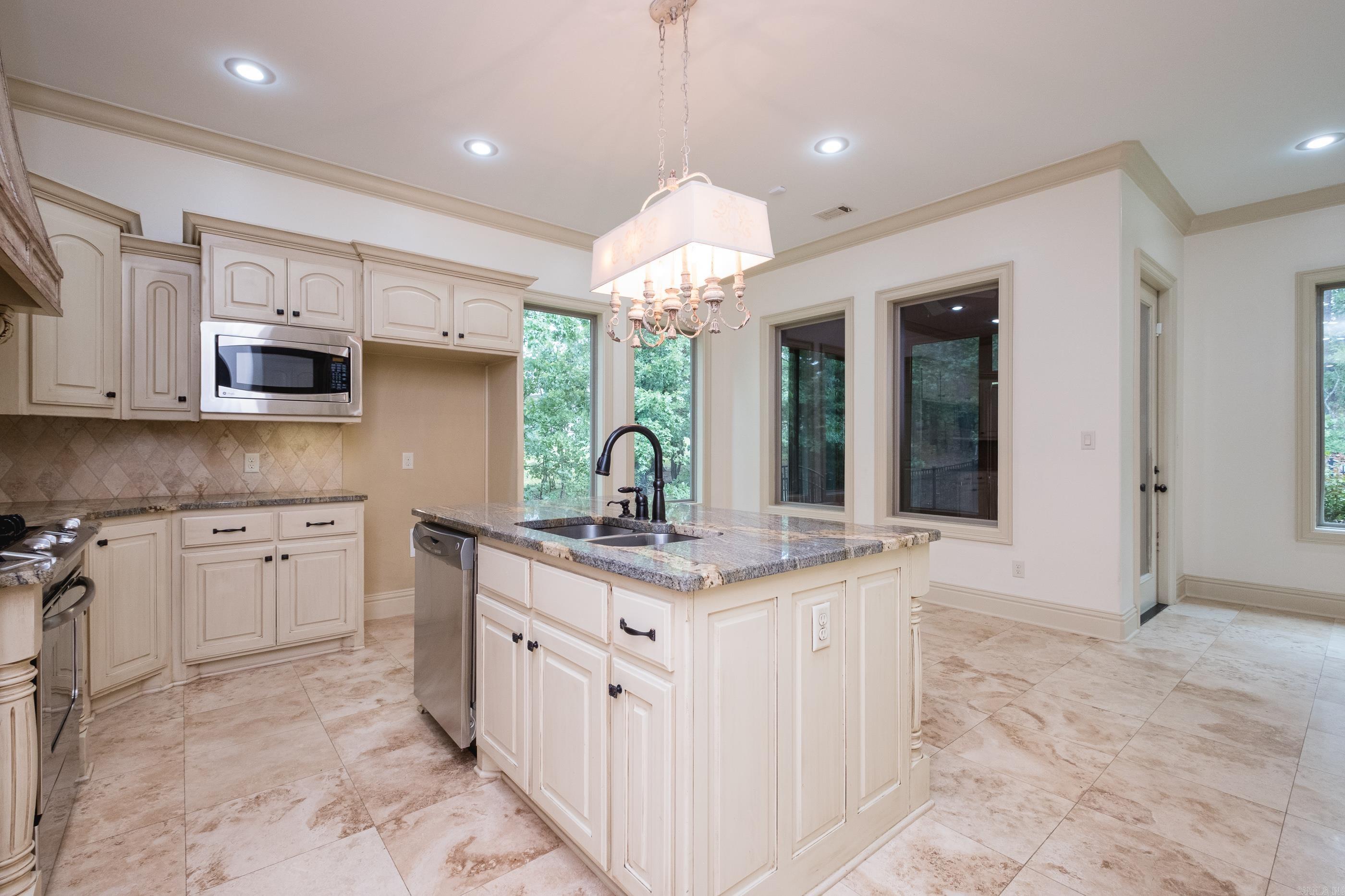 28  Talmont Place  Little Rock, AR