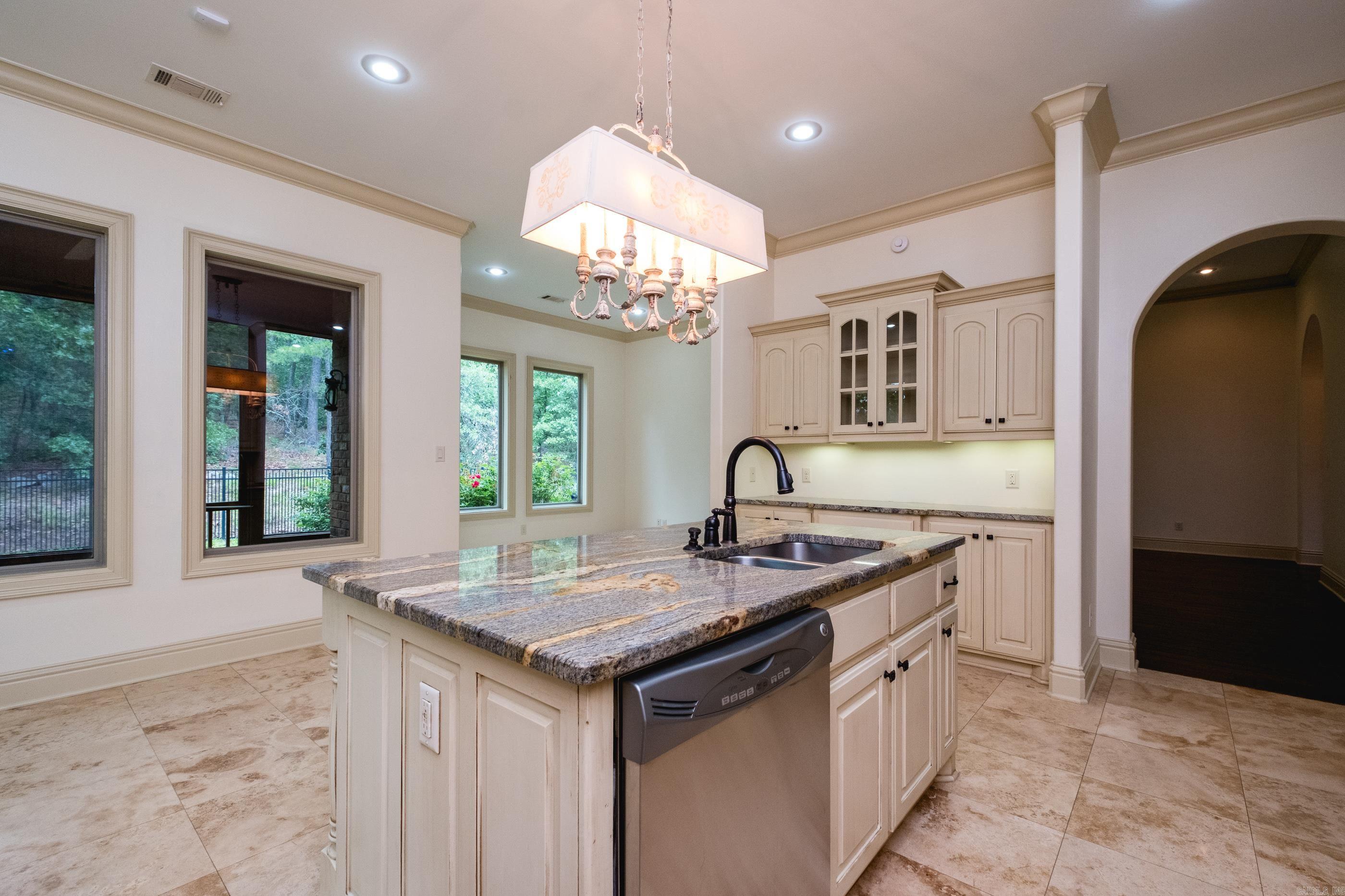 28  Talmont Place  Little Rock, AR