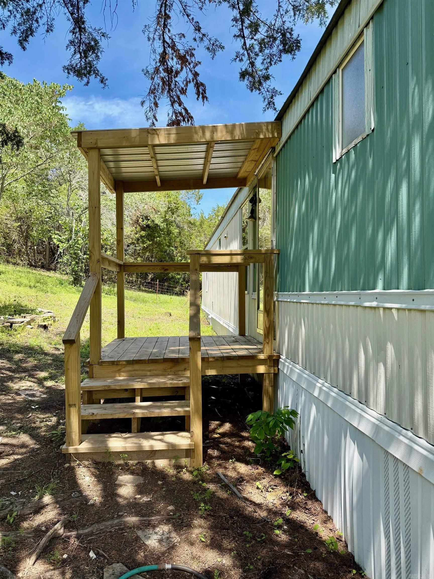 103  Prospect St  Norfork, AR