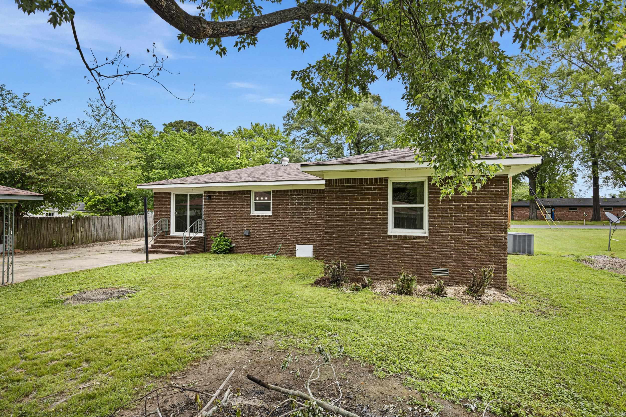 508 E 12th  Russellville, AR