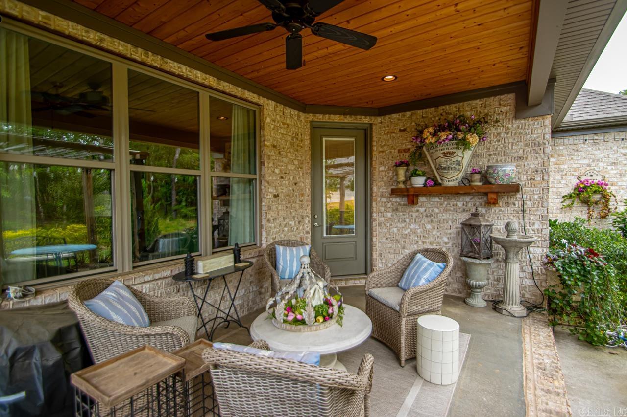 9524  Meadow Oak  Sherwood, AR