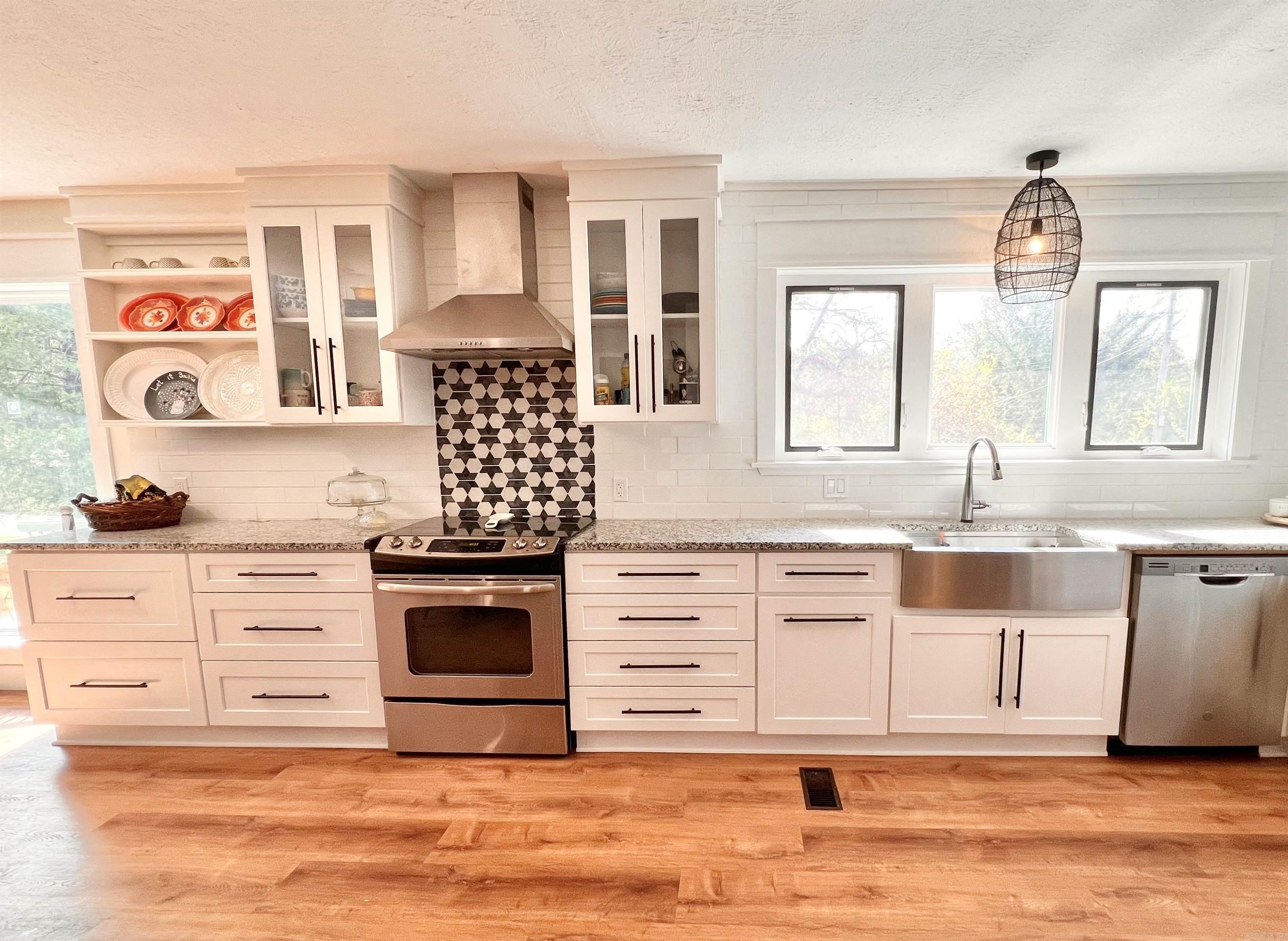 1285  Marywood Drive  Batesville, AR