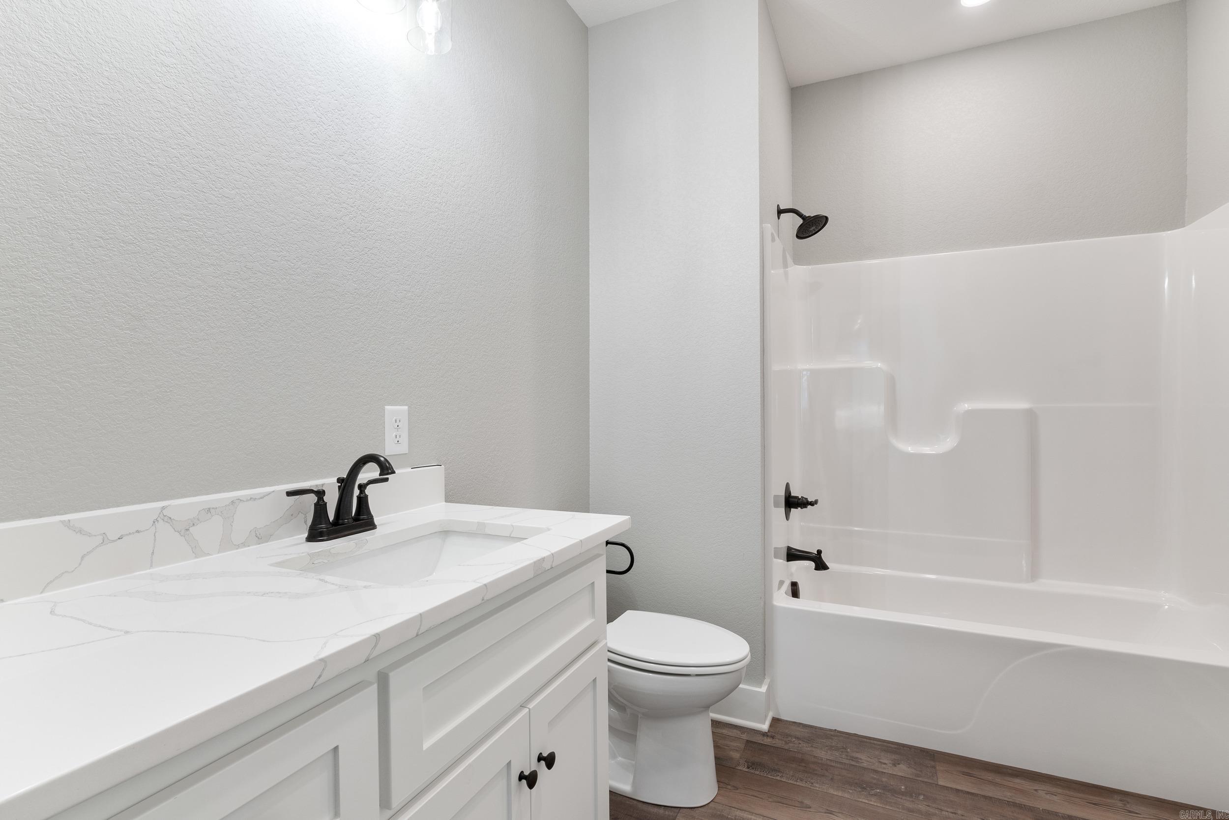 4  Quartet Cove  Greenbrier, AR