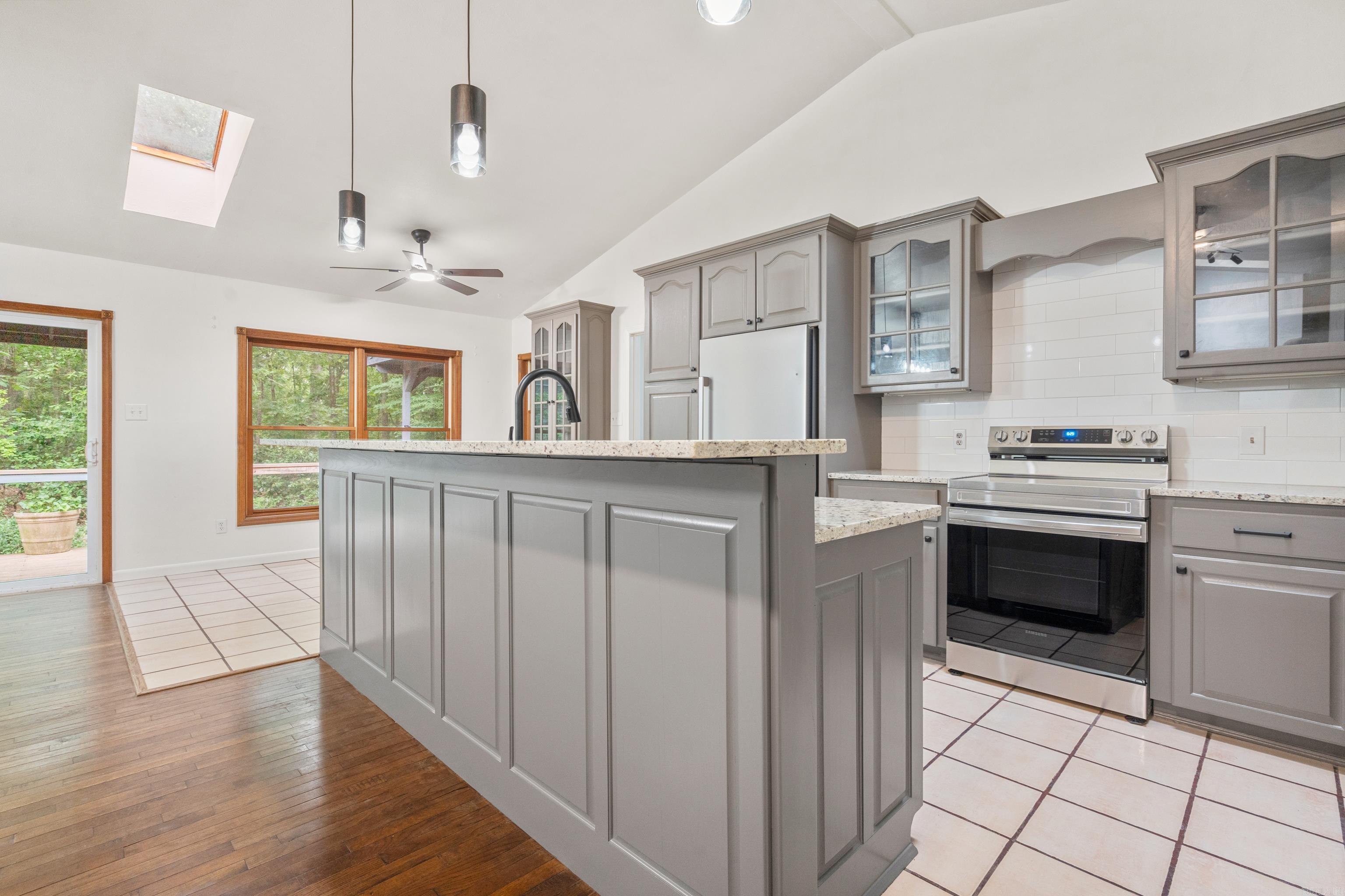 110  Grand Ridge  Hot Springs, AR