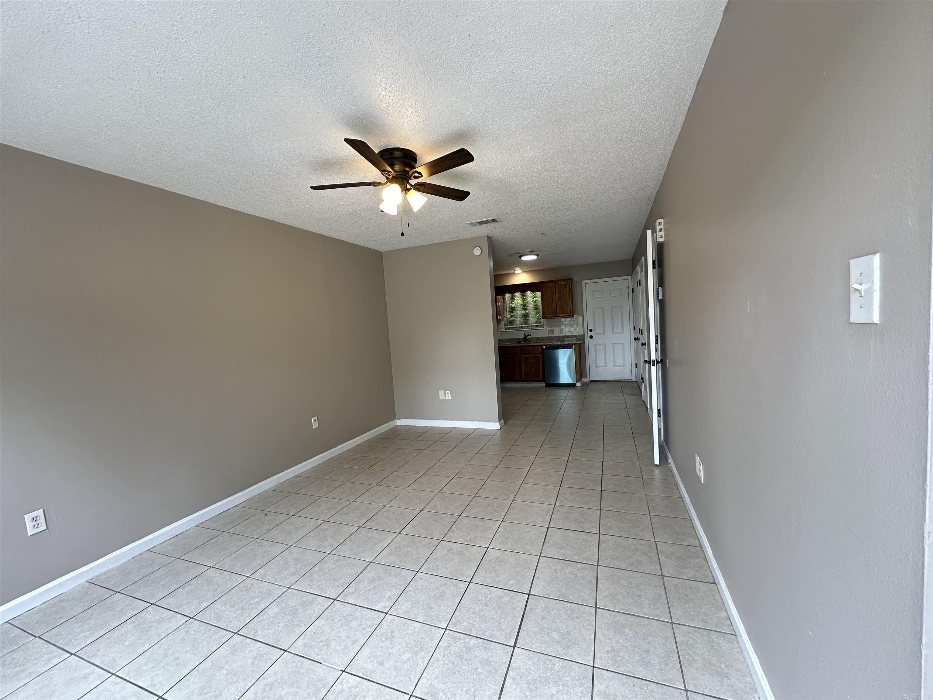 1  Lilac St  Greenbrier, AR