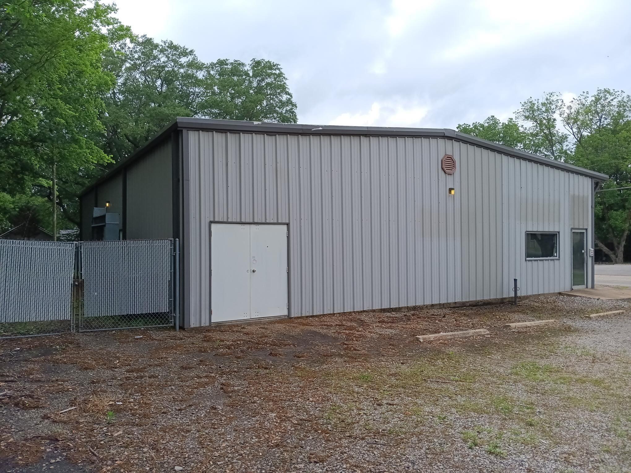 311 N Apple  Searcy, AR
