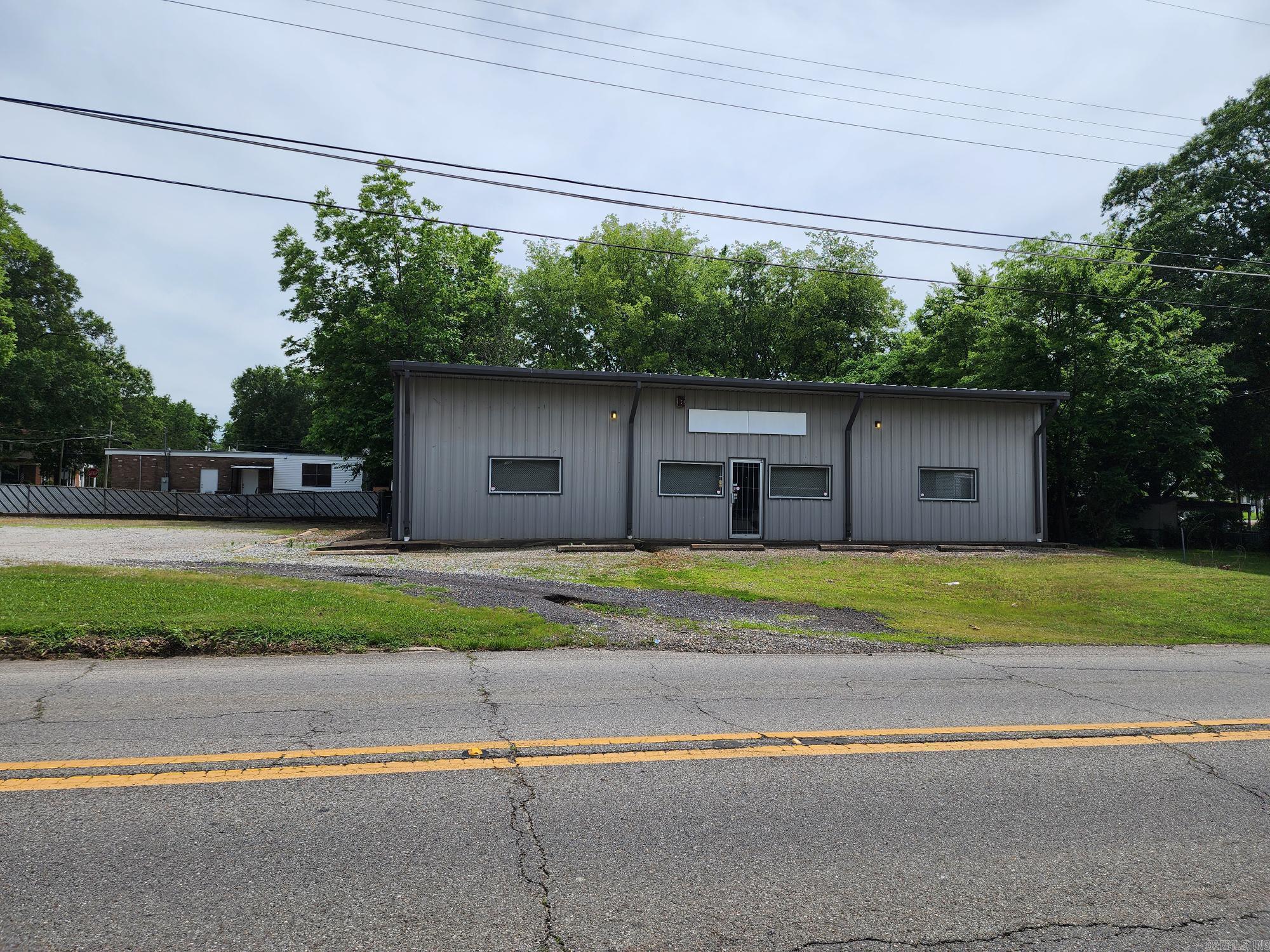 311 N Apple  Searcy, AR