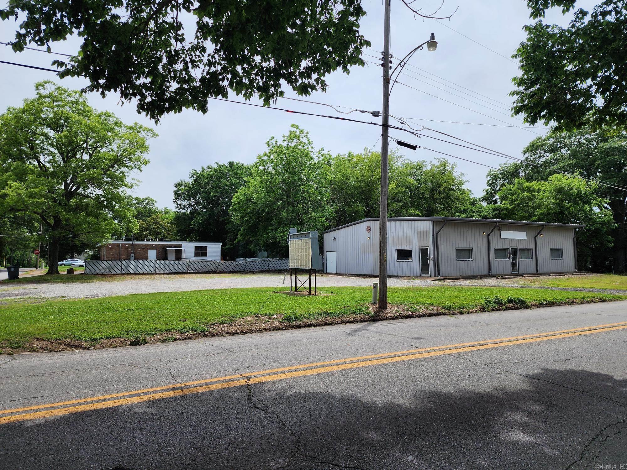 311 N Apple  Searcy, AR