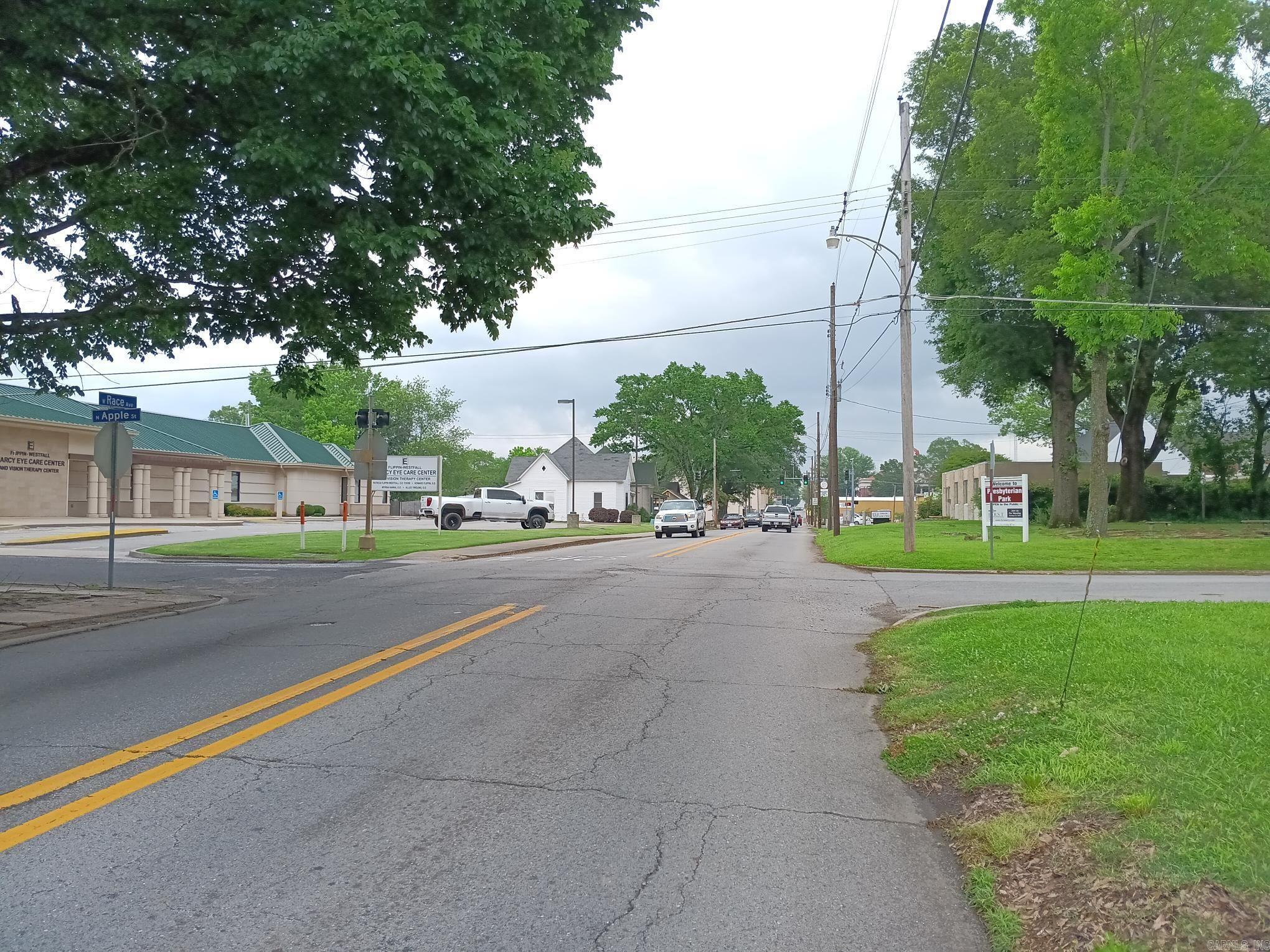 311 N Apple  Searcy, AR