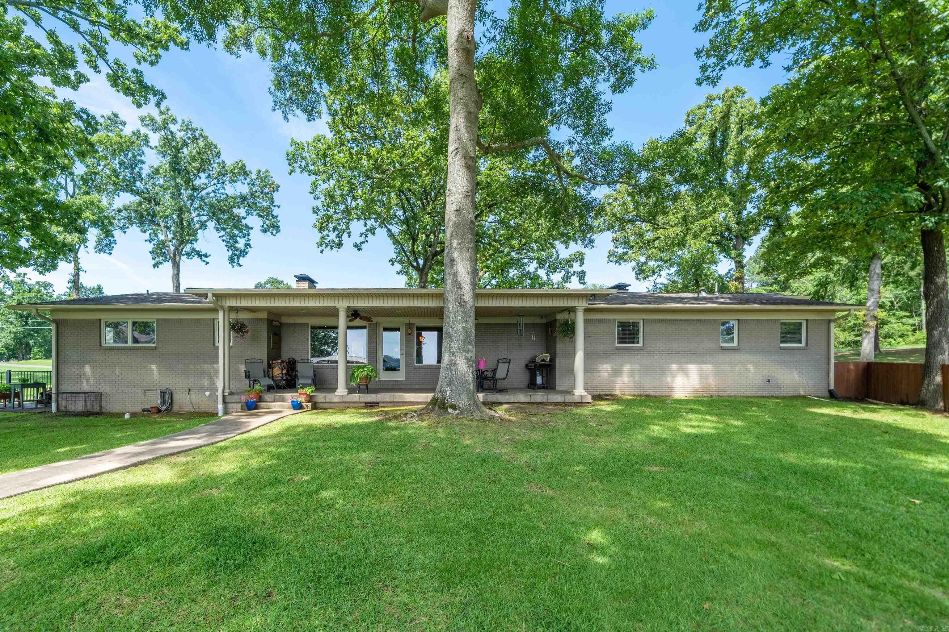 215  Gregory  Hot Springs, AR