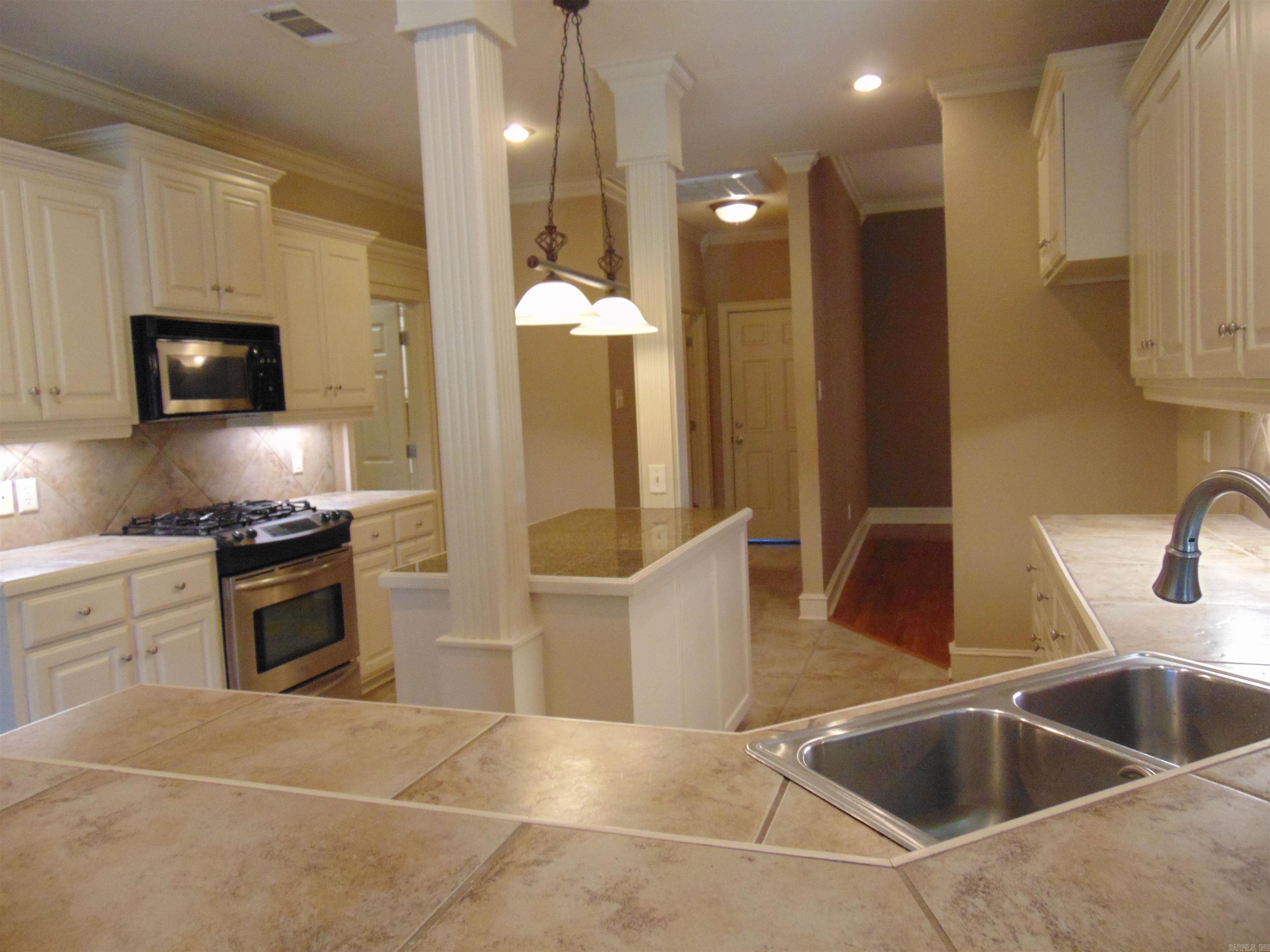 113  Bouriese  Maumelle, AR