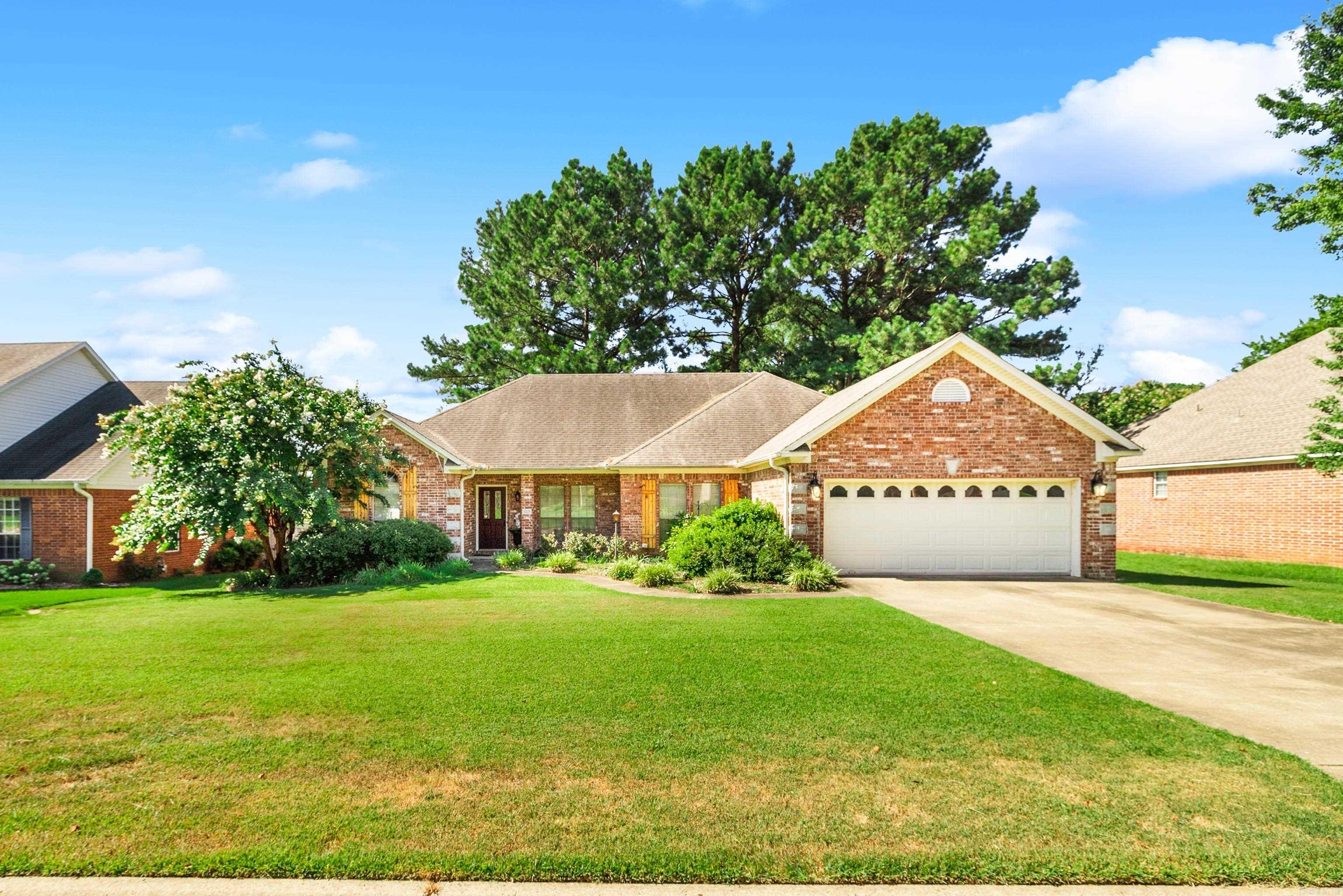 3225 Athens  Conway, AR