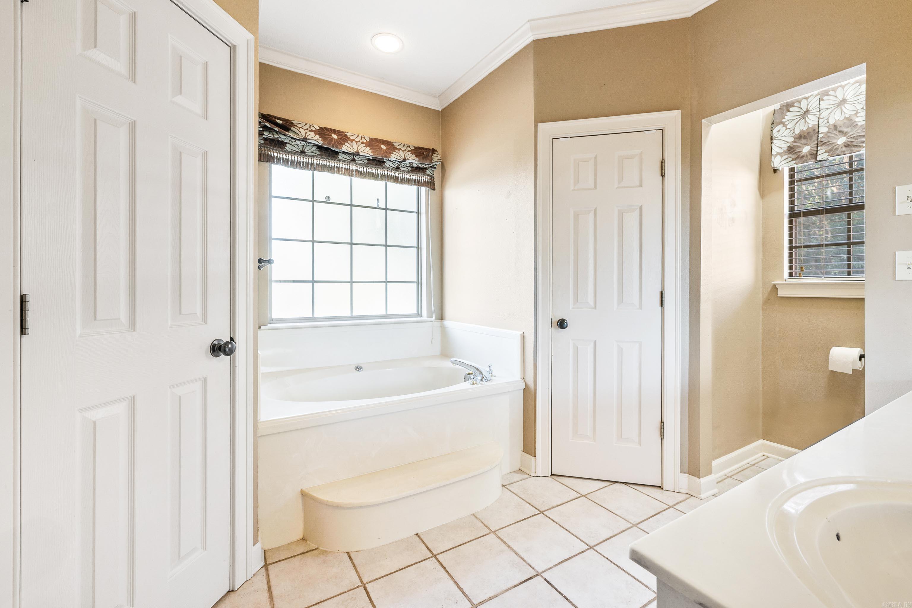 3225 Athens  Conway, AR