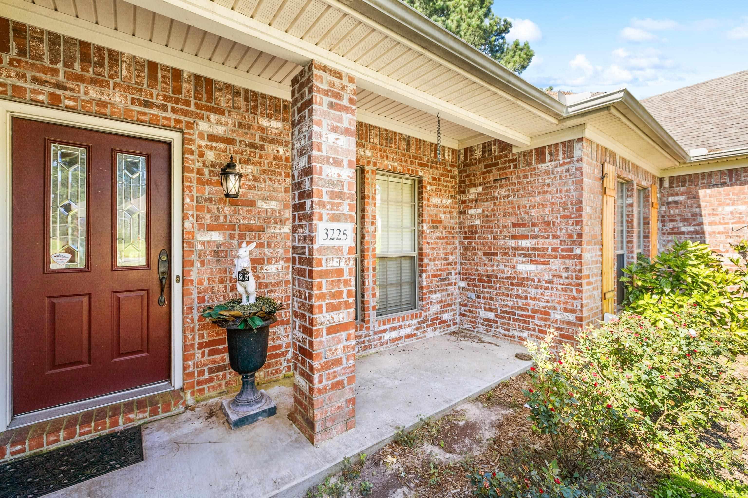 3225 Athens  Conway, AR